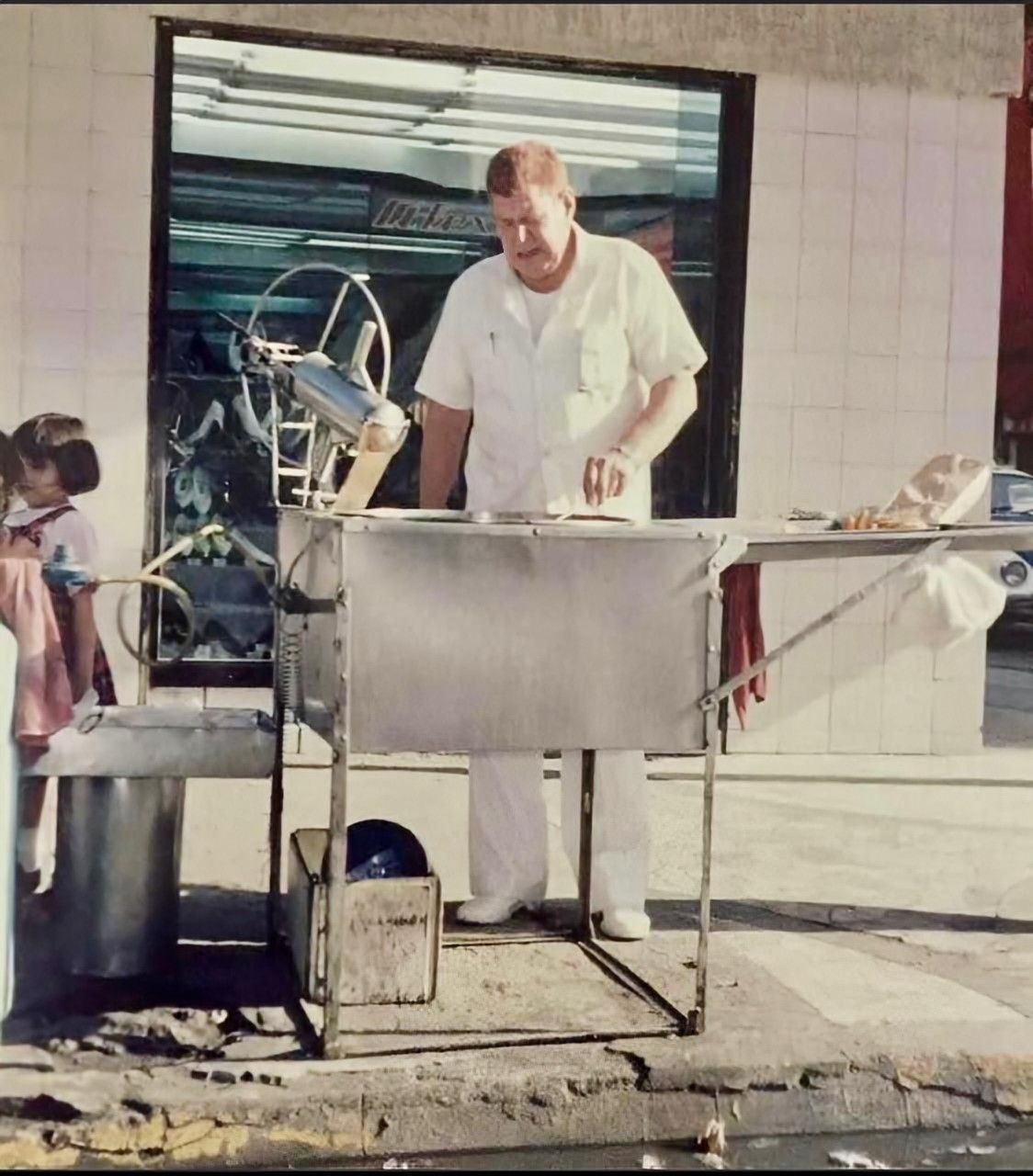 ¡Ese hombre dejó secuelas! Cuando se... - Churros Don Rudy | Facebook