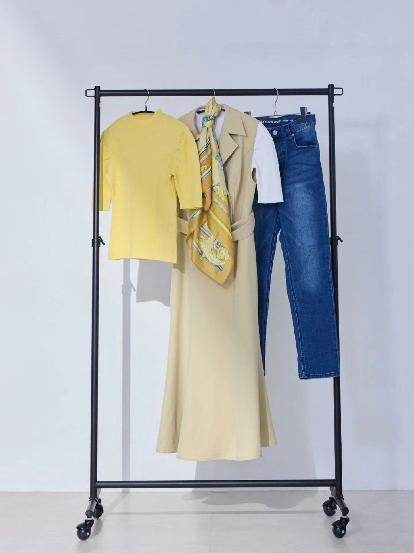 🍋 ⁡⁡ ⁡人気のプチハイ5分袖パネルニットが 春夏初秋向けのサマー