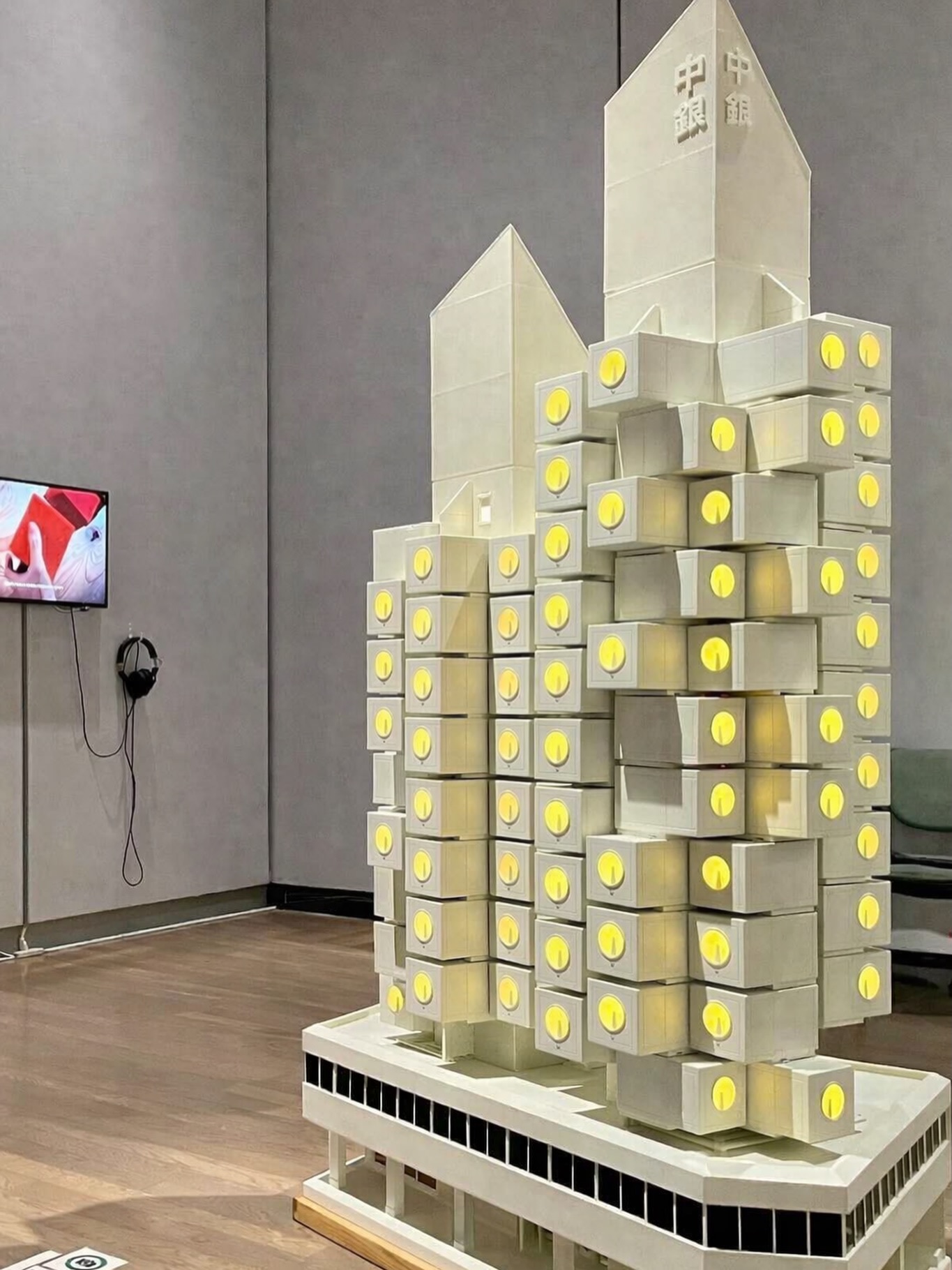 中銀カプセルタワービル(Nakagin Capsule Tower) | Chuo-ku Tokyo
