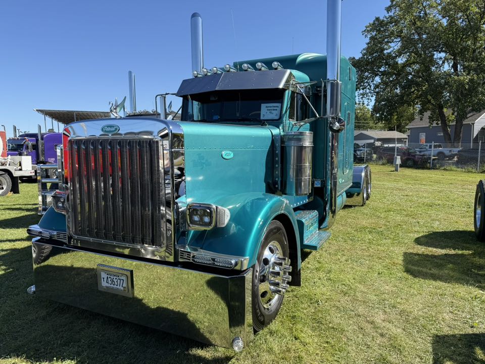 WI Big Rigs - WI Big Rigs added a new photo.