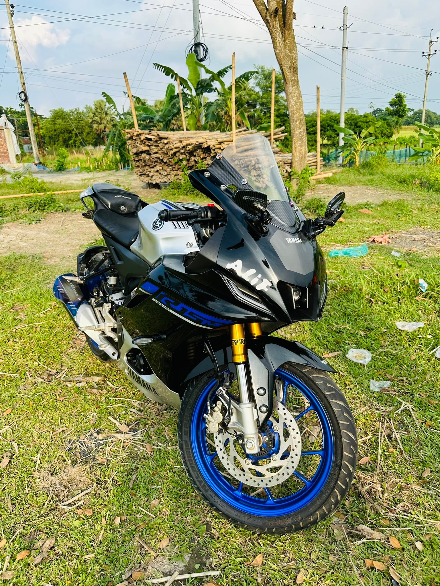 Carbon black edition icon bike for sale