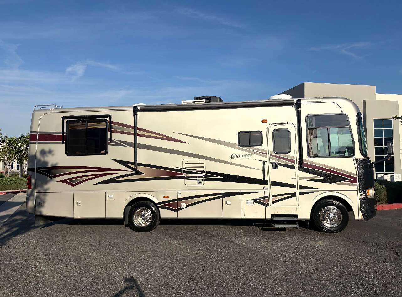 2008 Monaco Monarch RV Motorhome 37k - RVs & Campers - San Diego ...