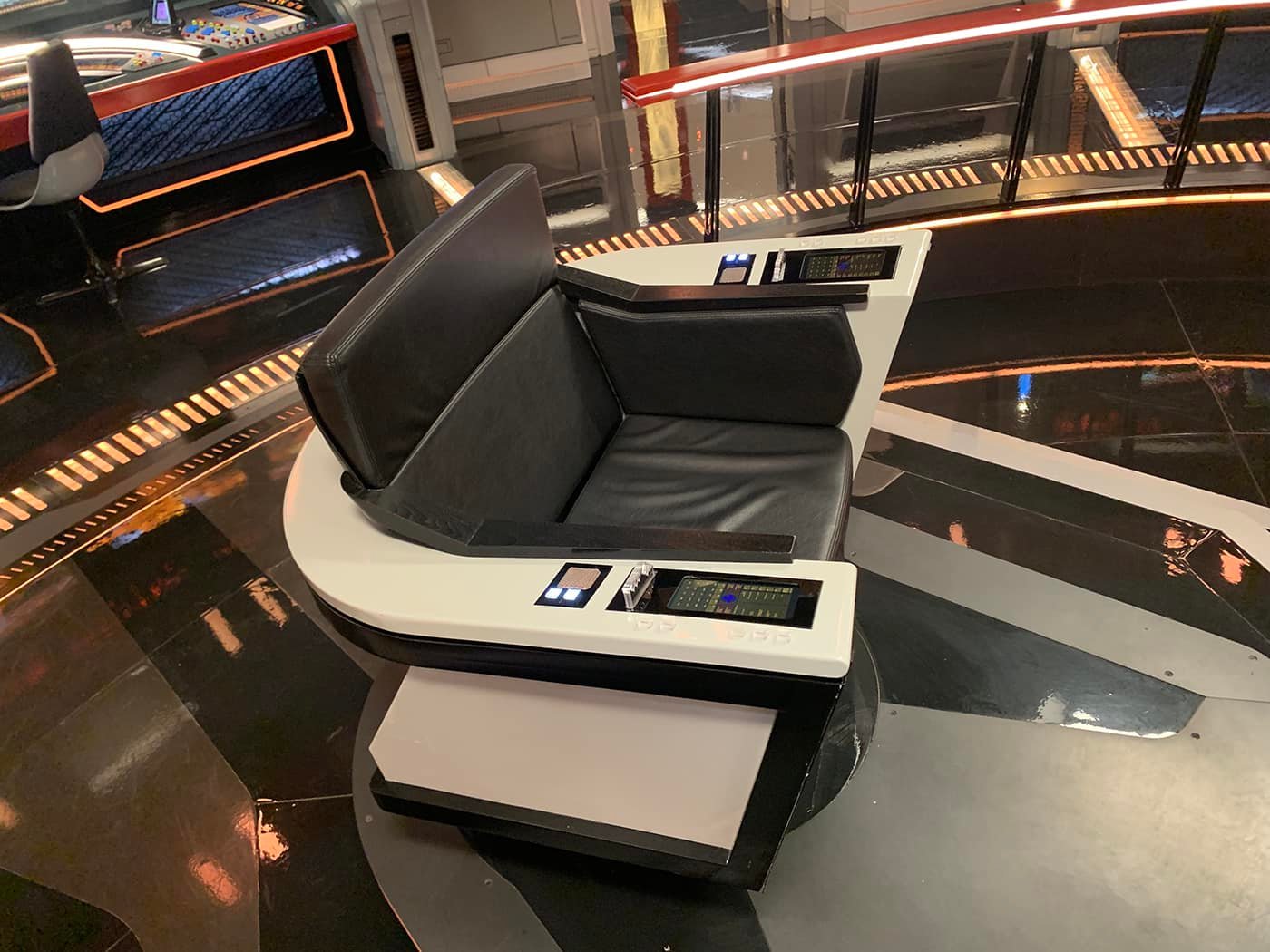 Trek Central - 🚨SNW BRIDGE SET A closer look at the... | Facebook
