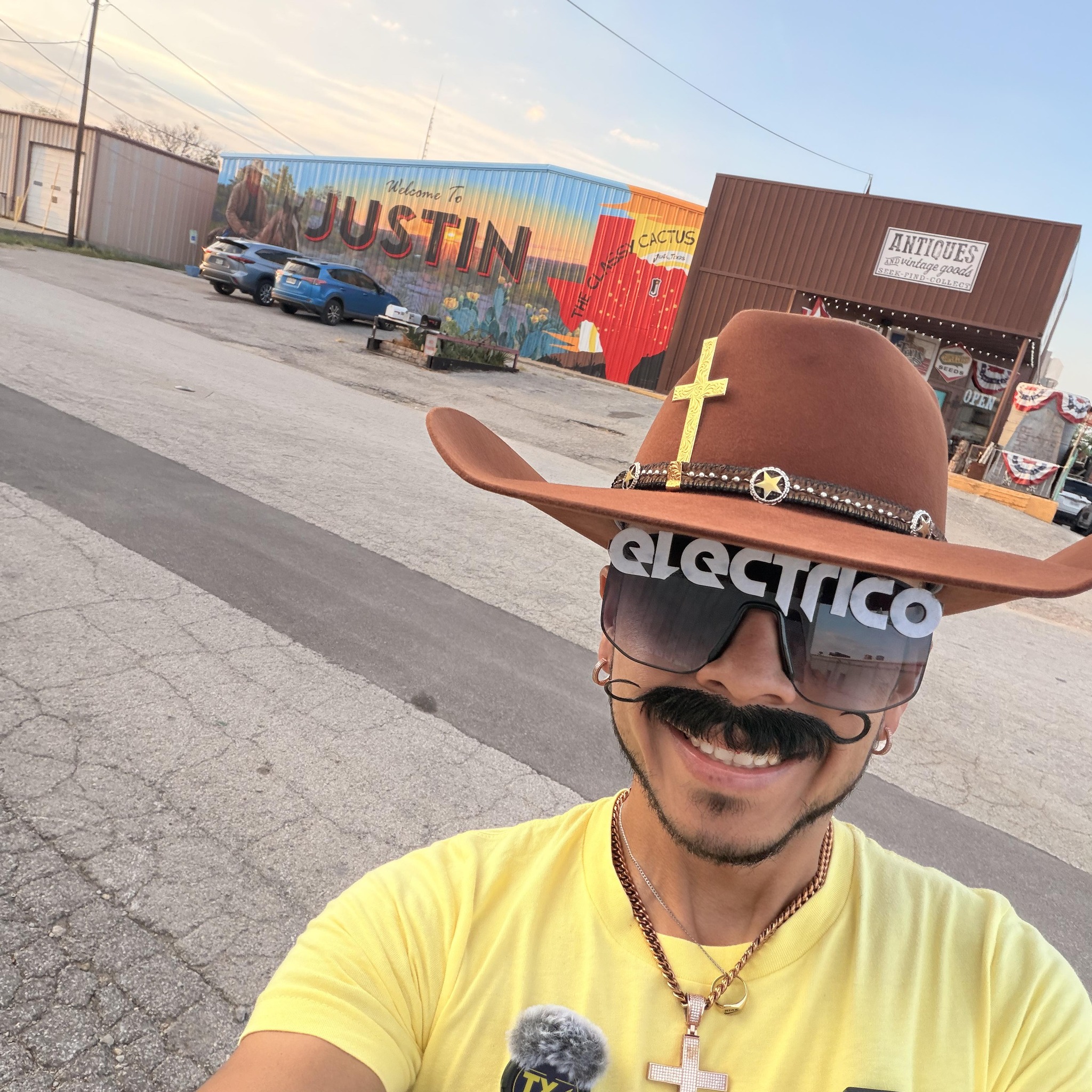 👀 DENTON, GOOD LUCK FINDING THIS... - Electrico Photo&Video | Facebook