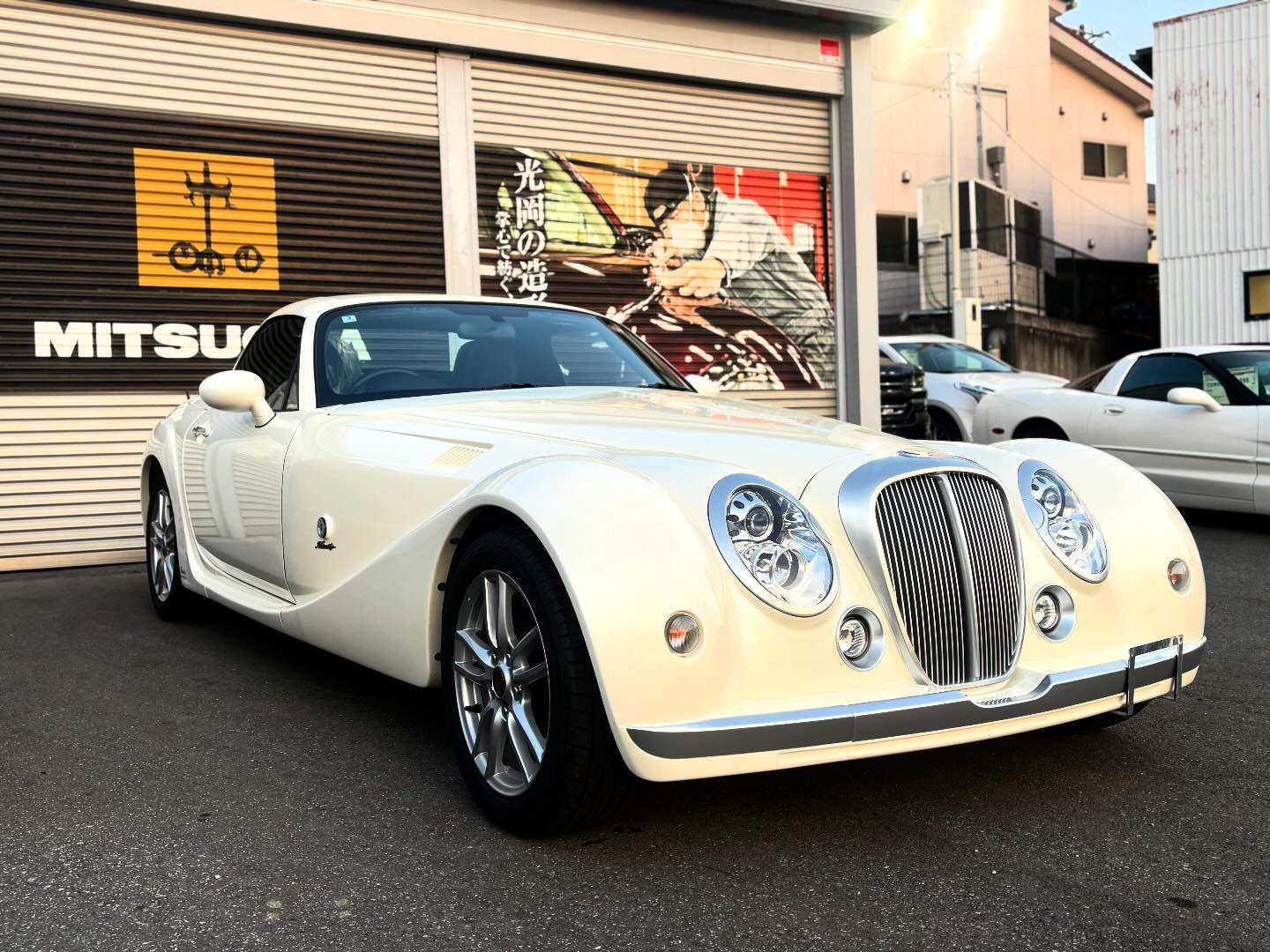お客様へご納車の準備中のビュート、ピカピカに仕上げています！ 足元 