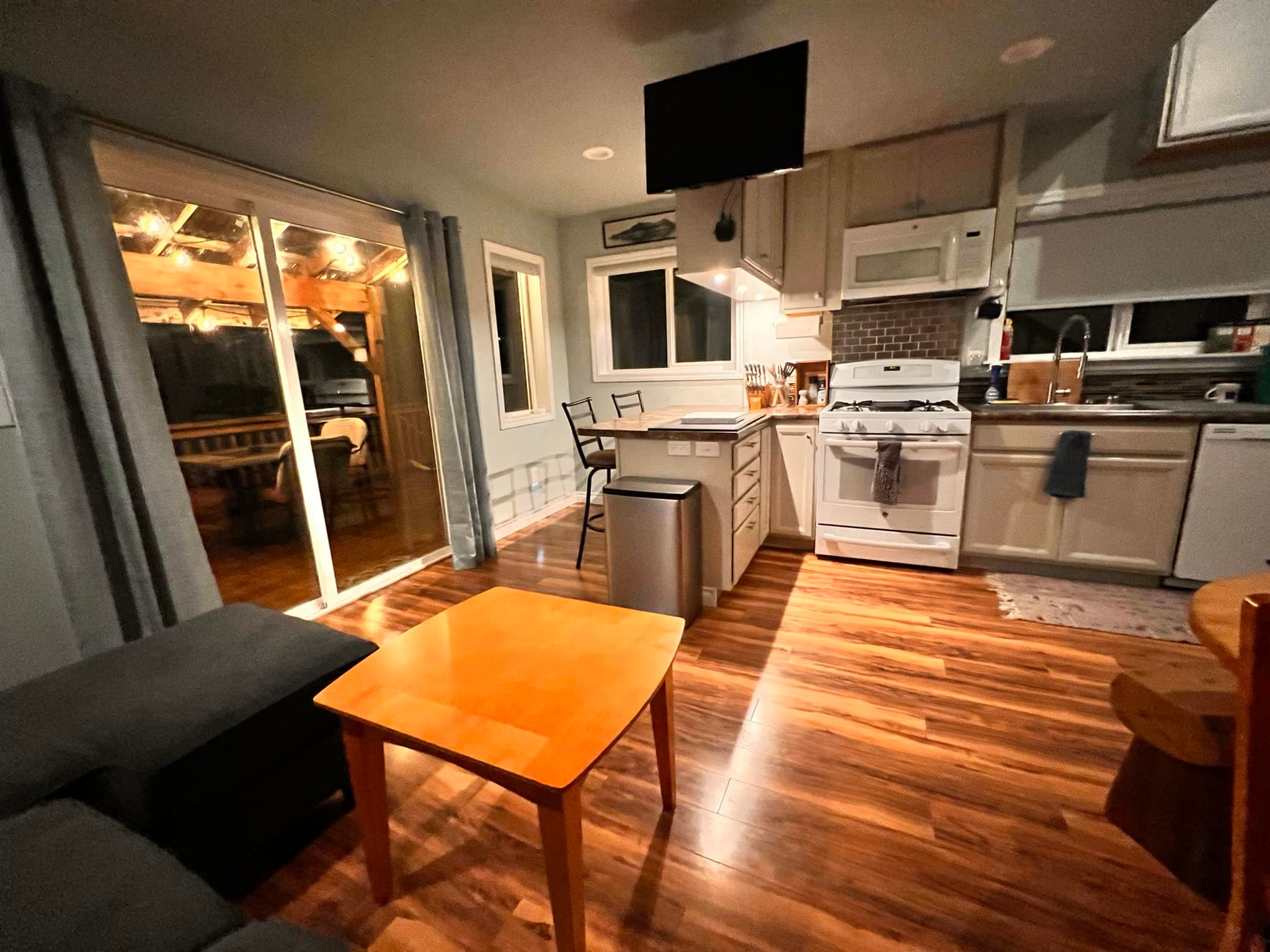 Weathered Inn | Cordova AK