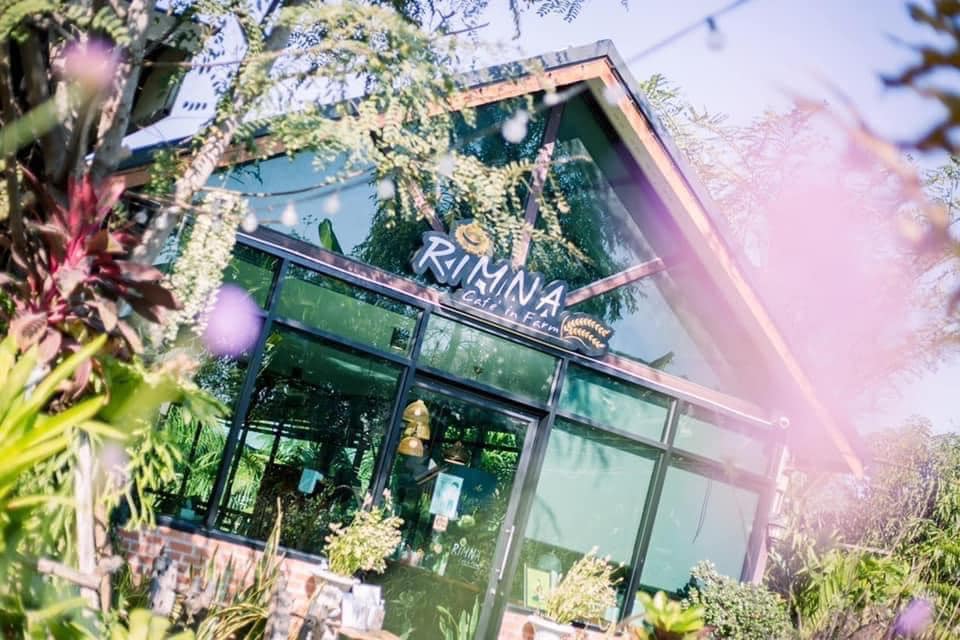 แวะพักผ่อน Rimna... - Rimna Cafe in Farm ริมนา คาเฟ่ | Facebook