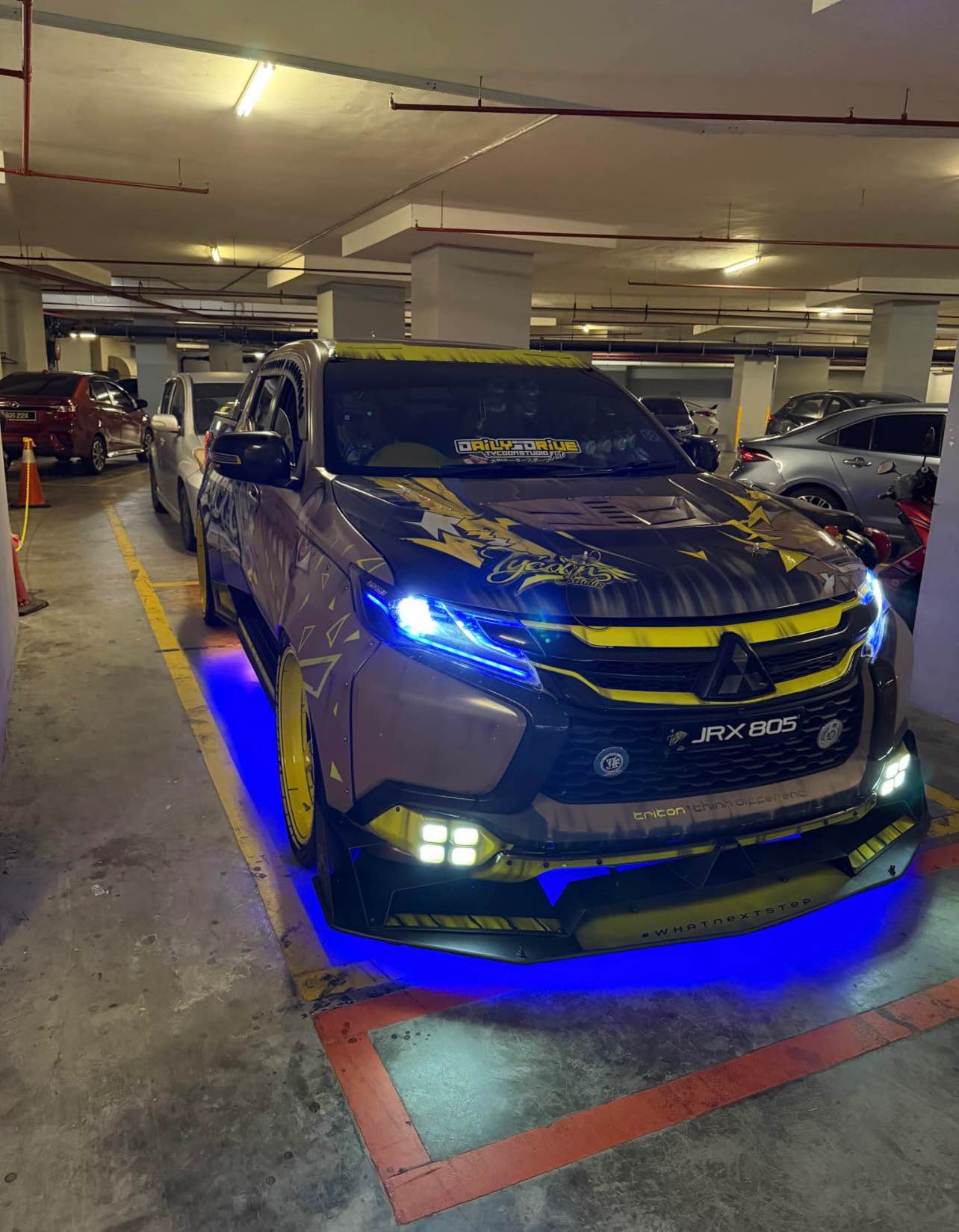 Mitsubishi Triton VGT Adventure 2017 Full Spec | Widebody Custom ...
