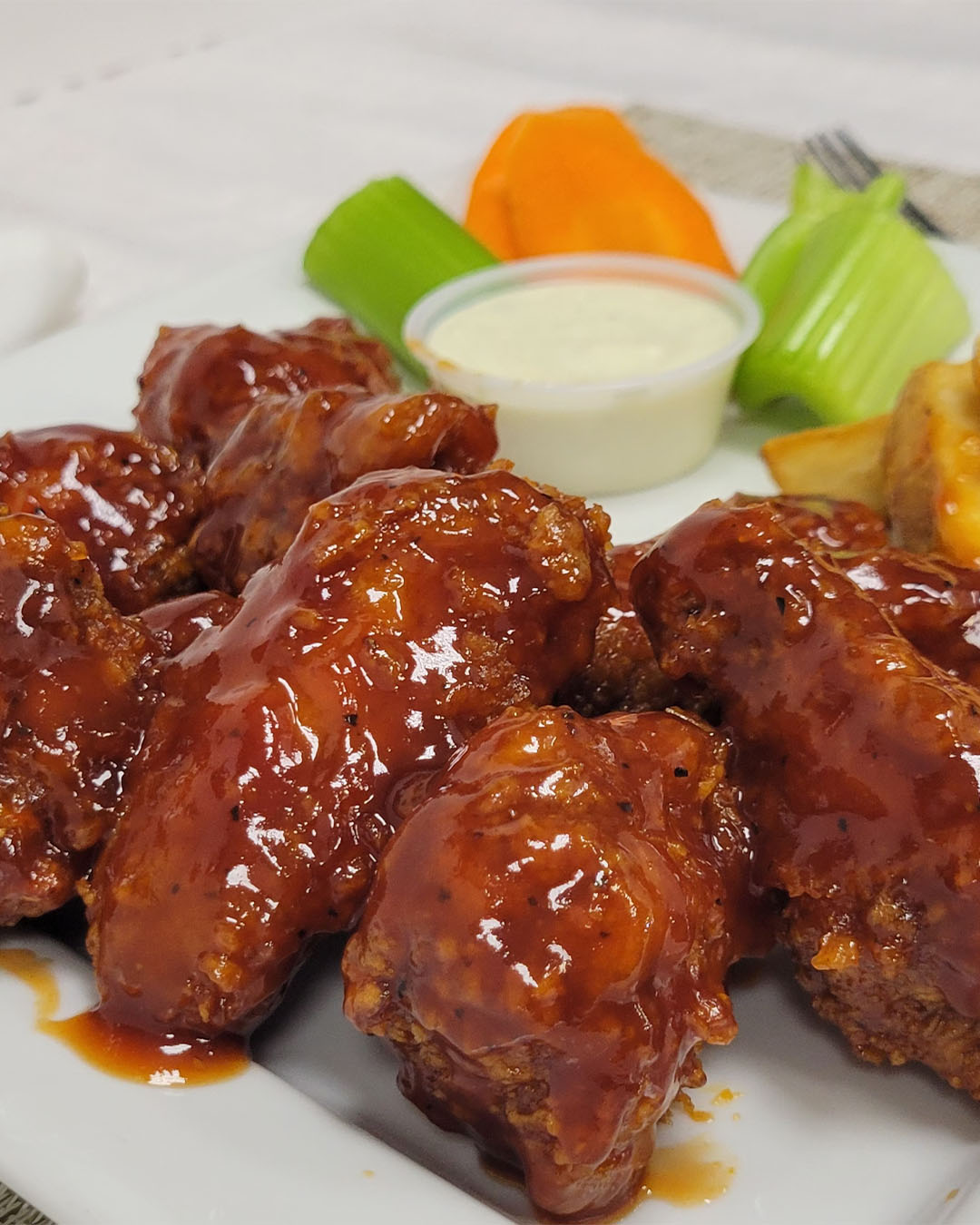 Red Rockets Wings and Ribs | Hamilton ON