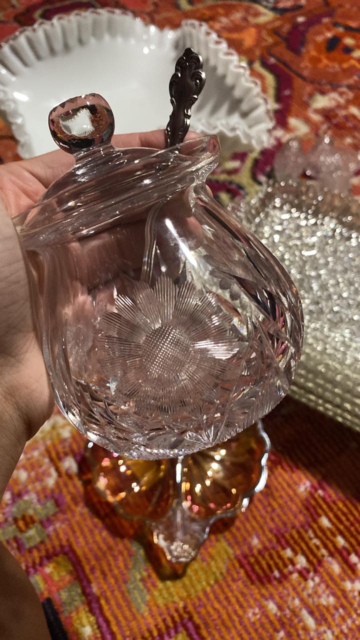 How to identify authentic Waterford crystal?