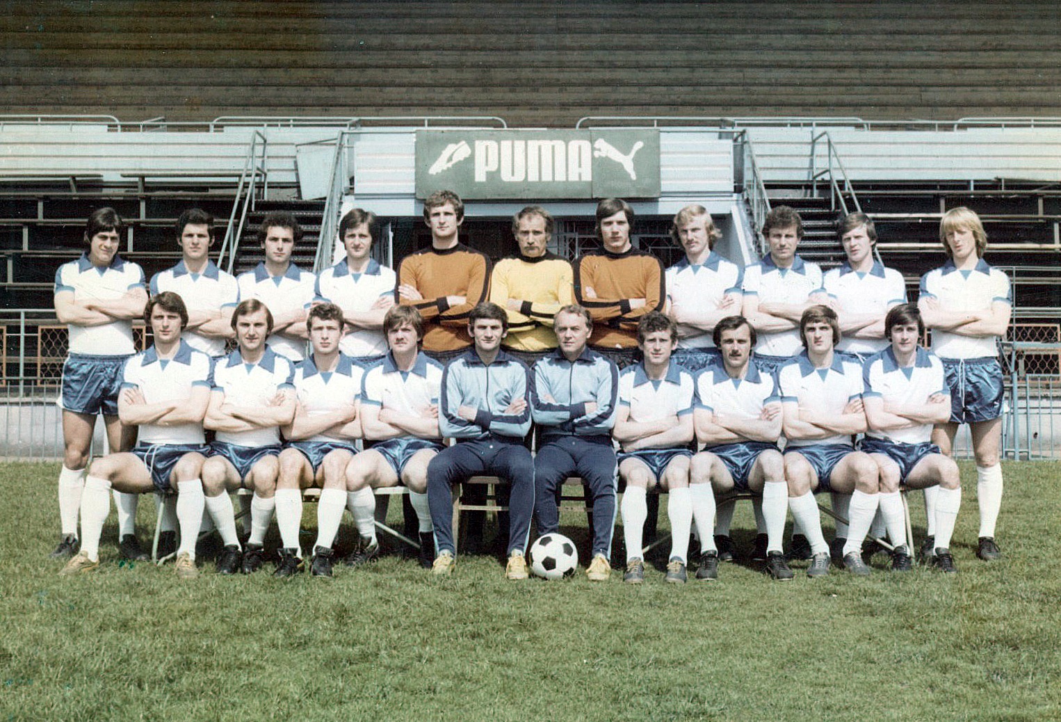 Ruch - 🔙 18 lat temu zmarł Leszek Jezierski, który w 1979 r. w duecie z ...