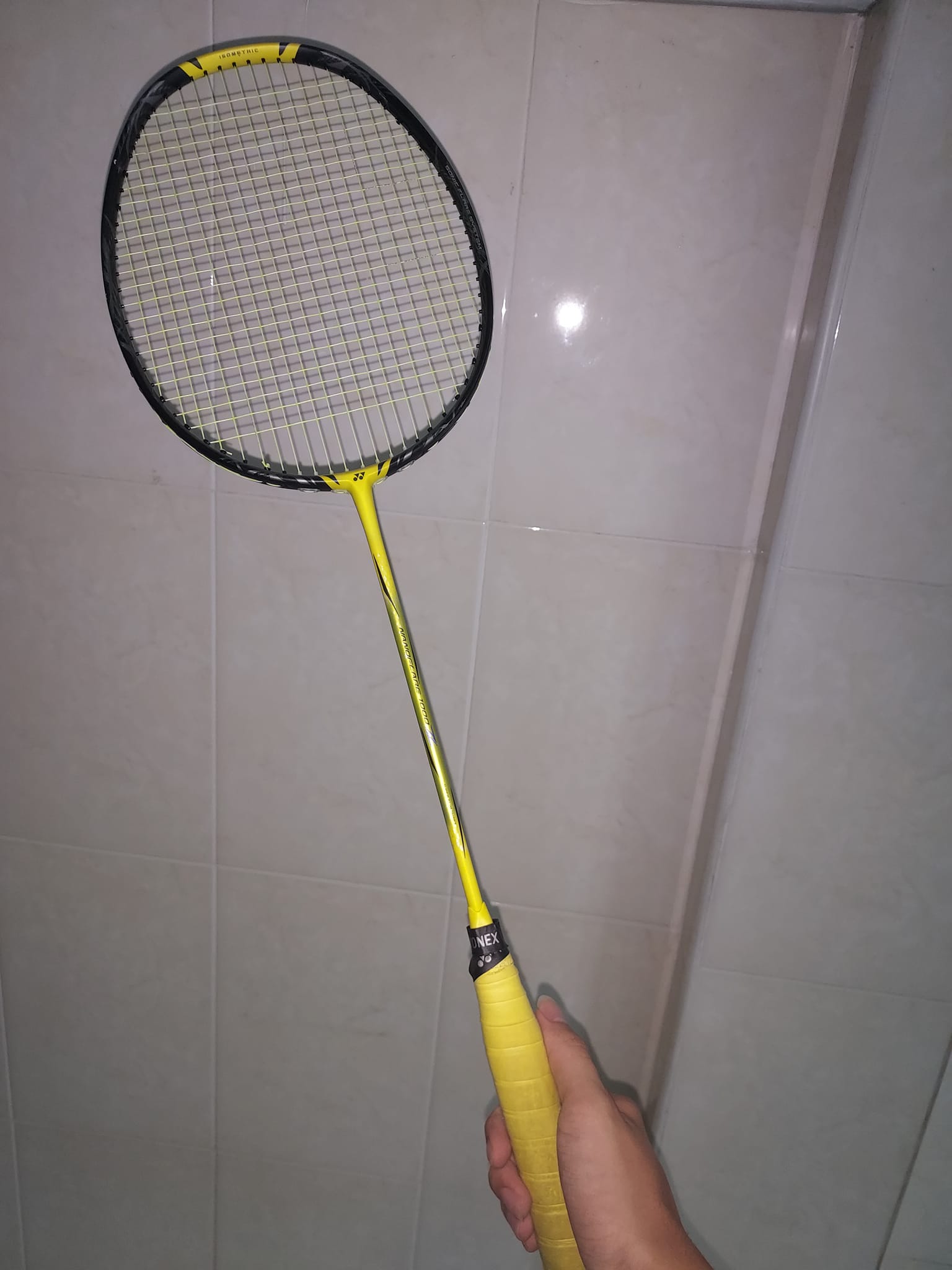 YONEX Nanoflare 1000z 4UG5 (SOLD) Code: LA String: BGultimax 66 