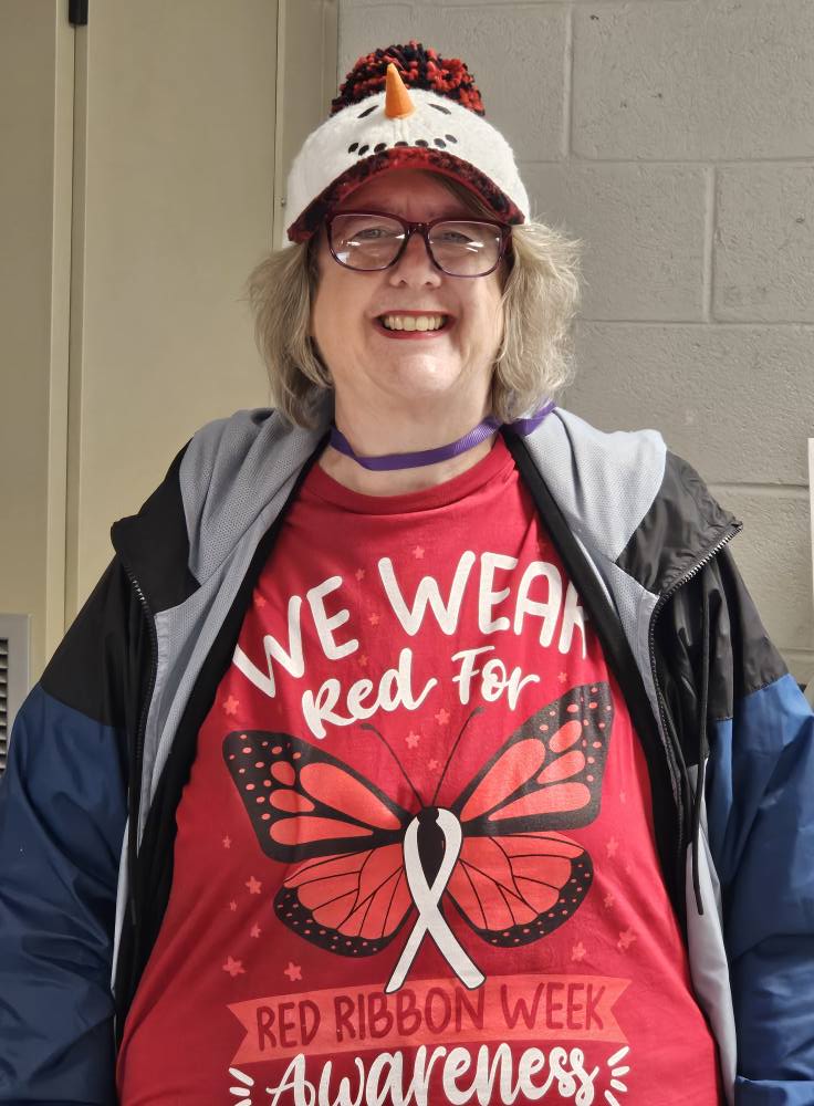 : 🎩 Red Ribbon Week Continues at... - Chester Middle School | Facebook