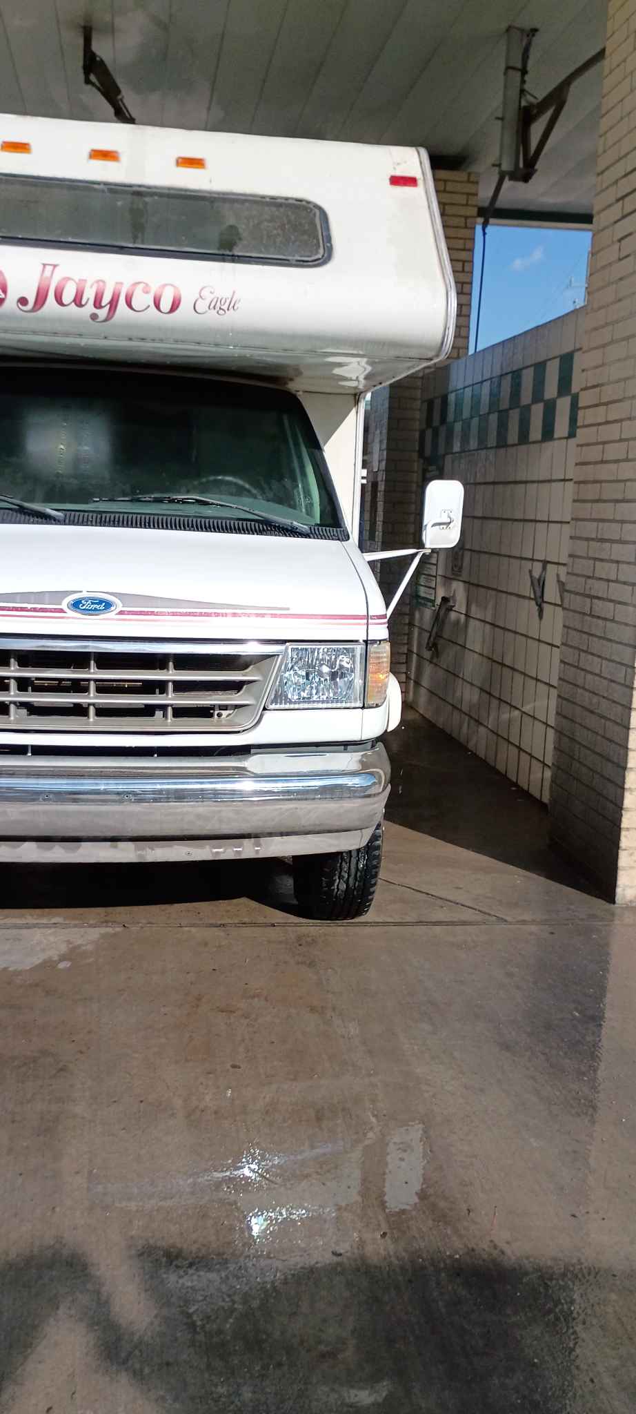 1996 RV Ford E350 Jayco Eagle 23ft 7.5L big block Ford . 17MPG average ...