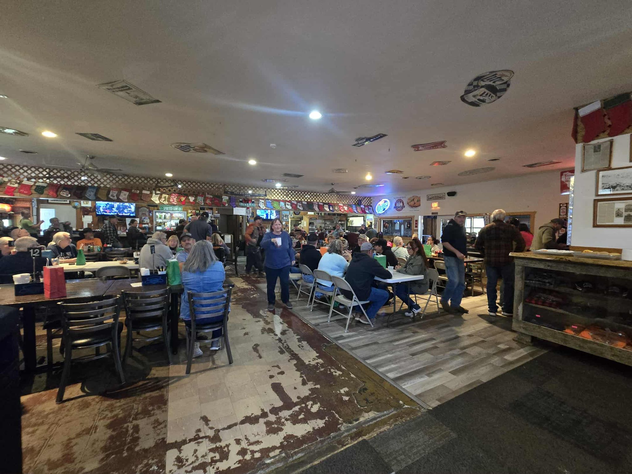 Howlin' Wolf Creek Bar added a... - Howlin' Wolf Creek Bar
