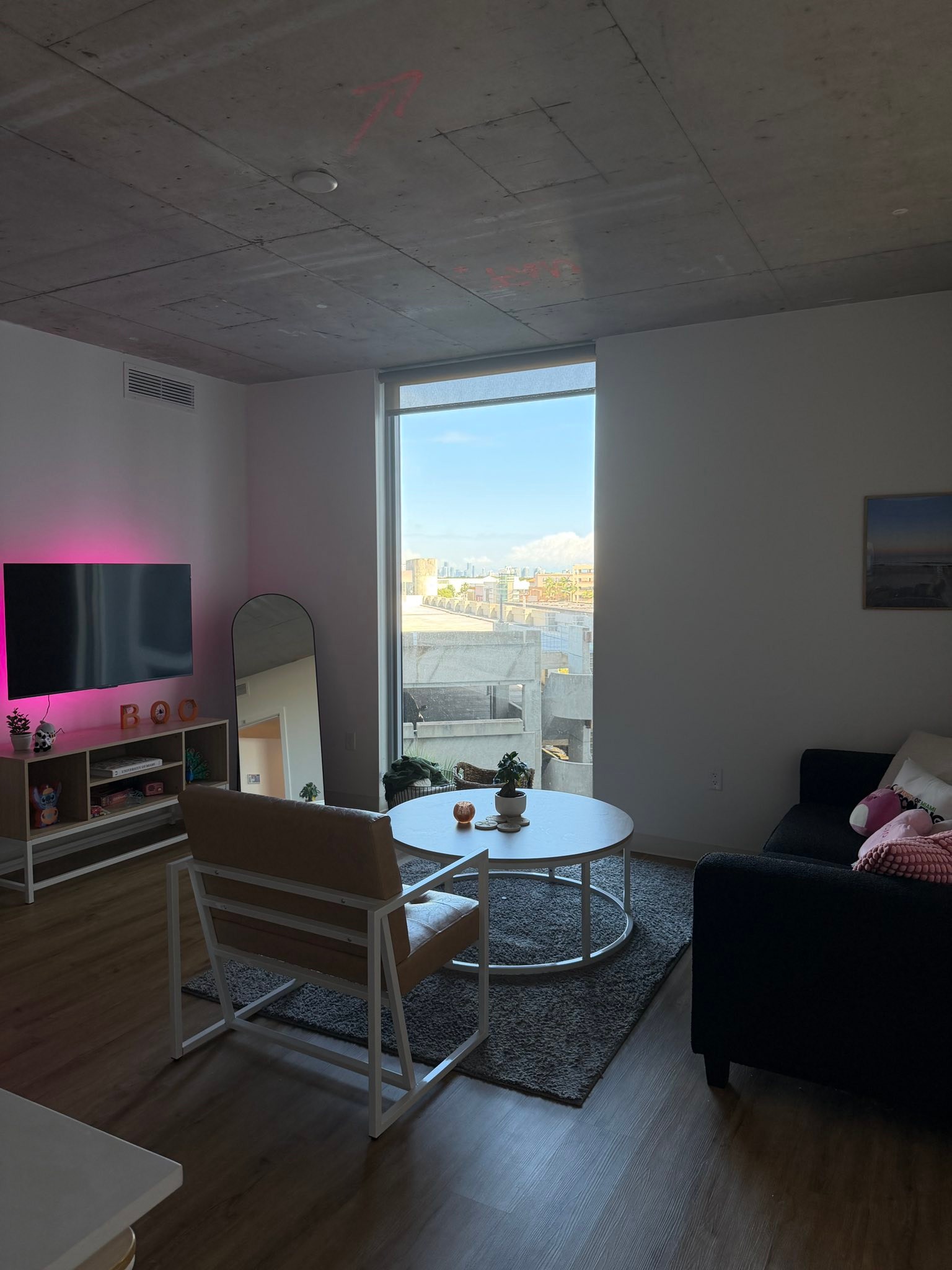 URGENT-DISCOUNTED RENT**