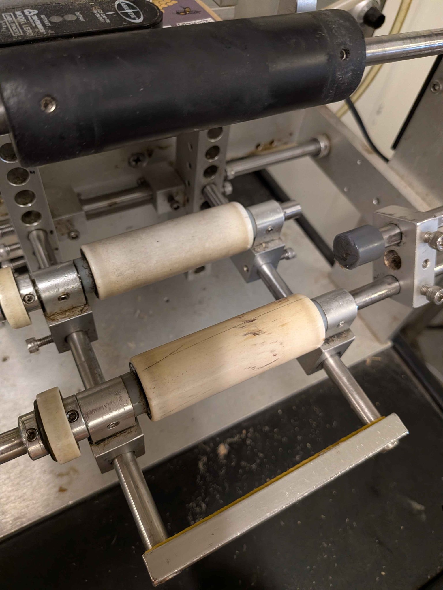 Pro grade air operated Labeler and stamper - universal labeling systems ...