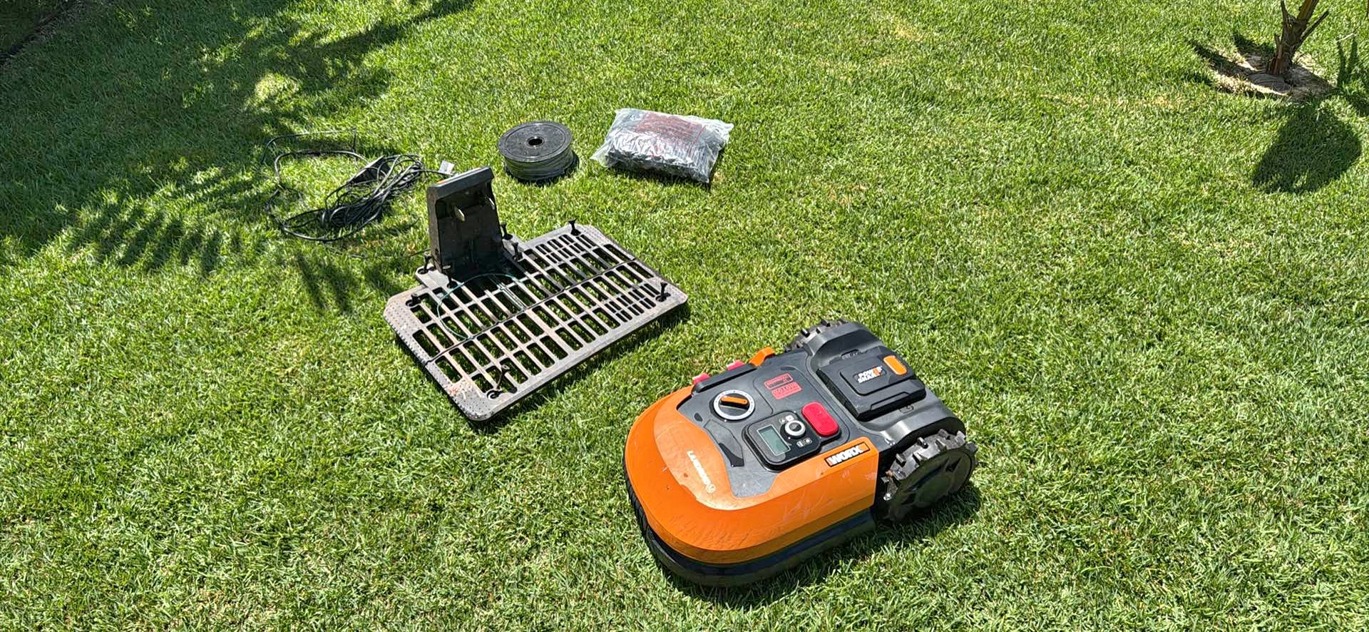 Worx Landroid WR147 USED ONE SUMMER robot lawn mower lawnmower honda ...