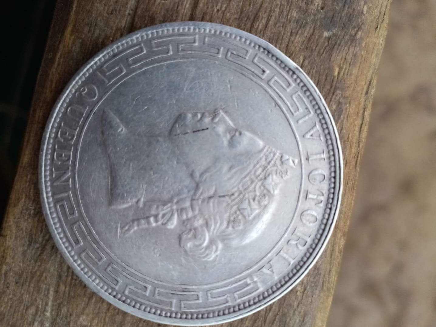 香港壹圓（HONG KONG ONE DOLLAR） 香港壹圓，又叫［一緡銀］、［一緡