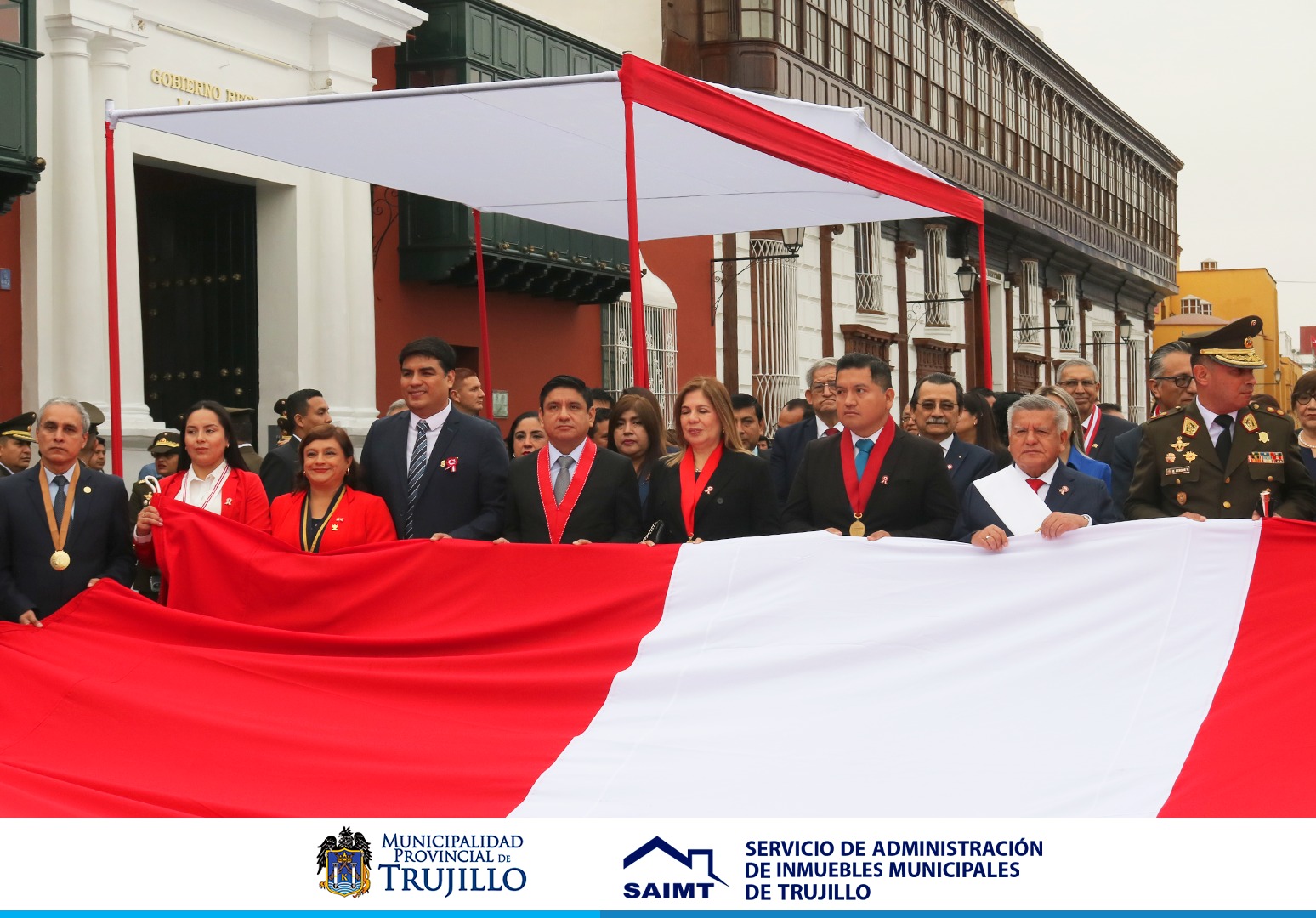 Saimt Trujillo - 🇵🇪 ORGULLOSOS DE SER PERUANOS 🇵🇪 En el... | Facebook