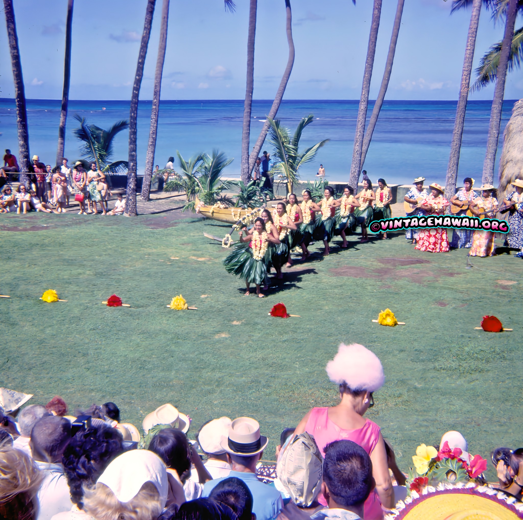 Vintage 1964: The Island of Oahu's iconic 'Kodak Hula Show