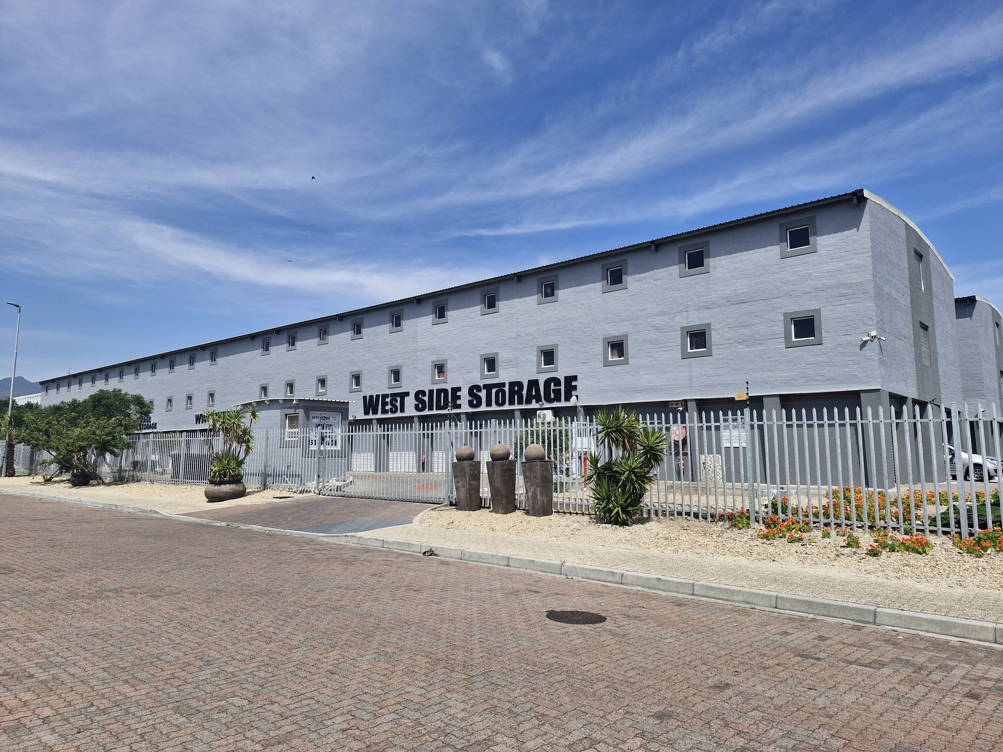 West Side Storage | Strand