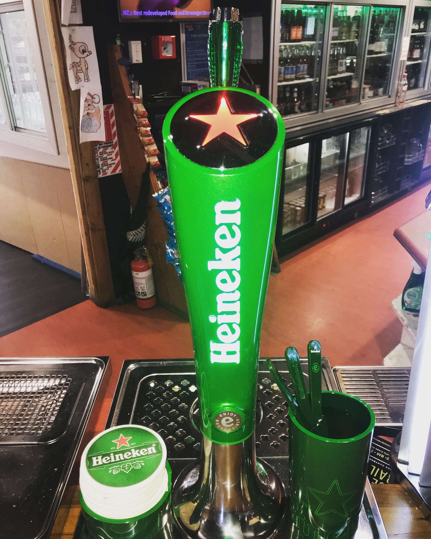 🍺 • HEINEKEN • 🍺 Something... - Top Hut Sports Bar and Bistro | Facebook