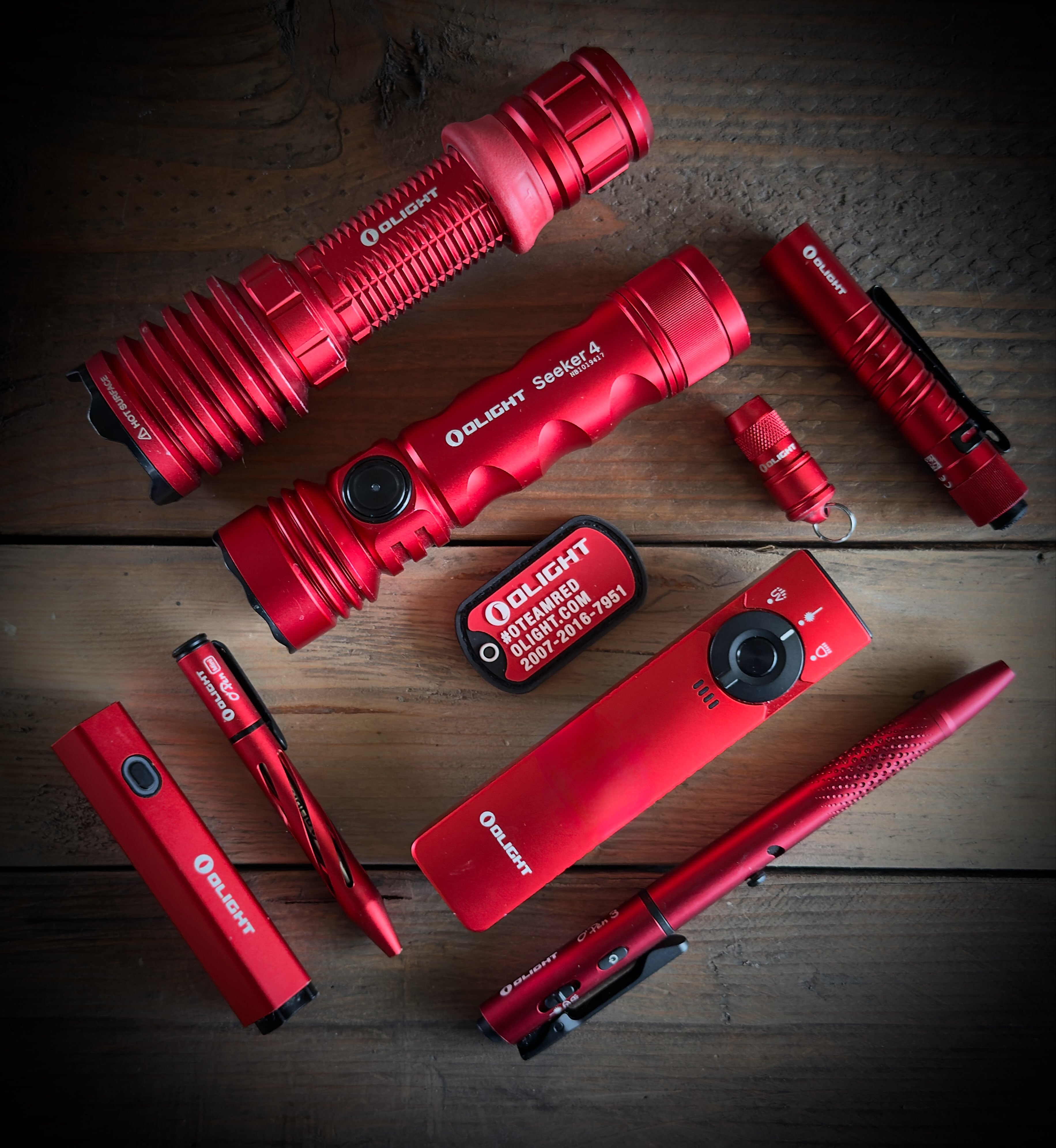 オーライト【完売品】② S1R 【限定版・レッド】OLIGHT Baton II