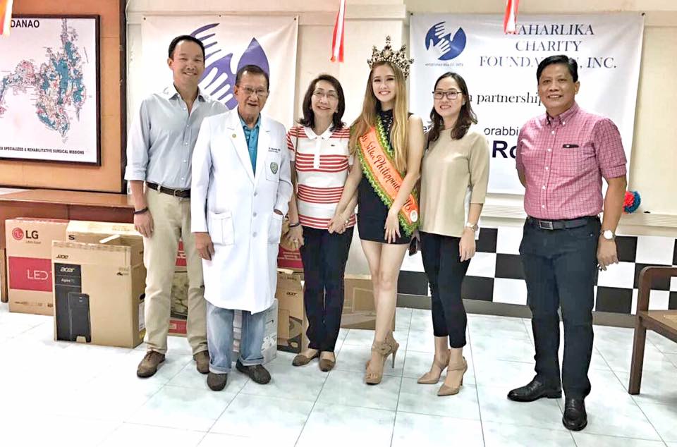 Silka - In the photos: Janssen Co, COO of Cosmetique Asia Corp. Dr ...
