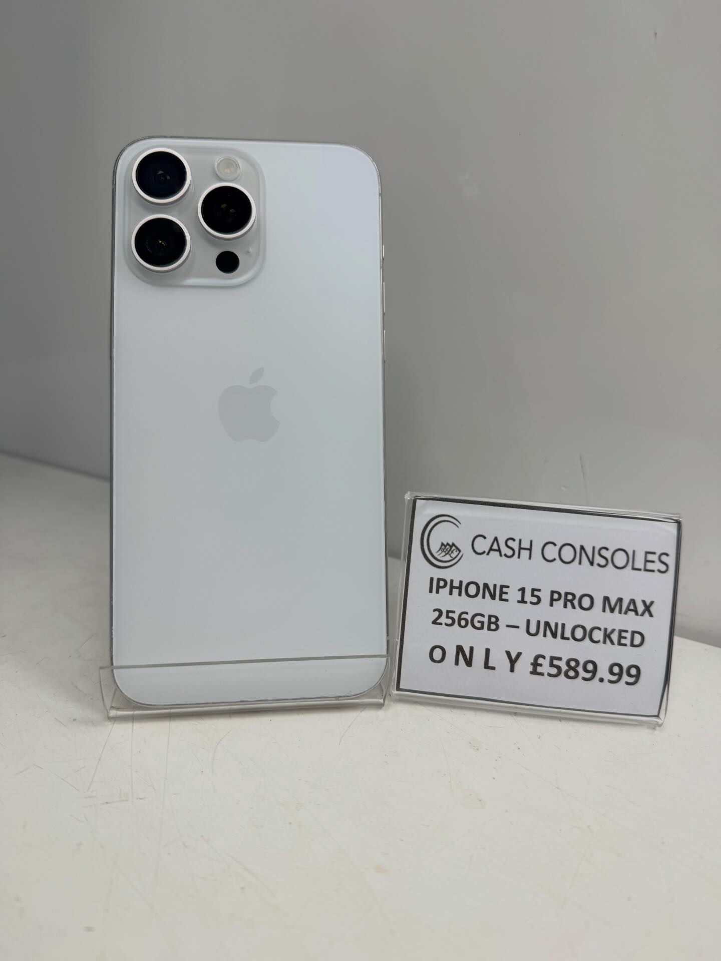 iPhone 15 pro max- 256GB memory- unlocked- £589.99 #apple#iphone 