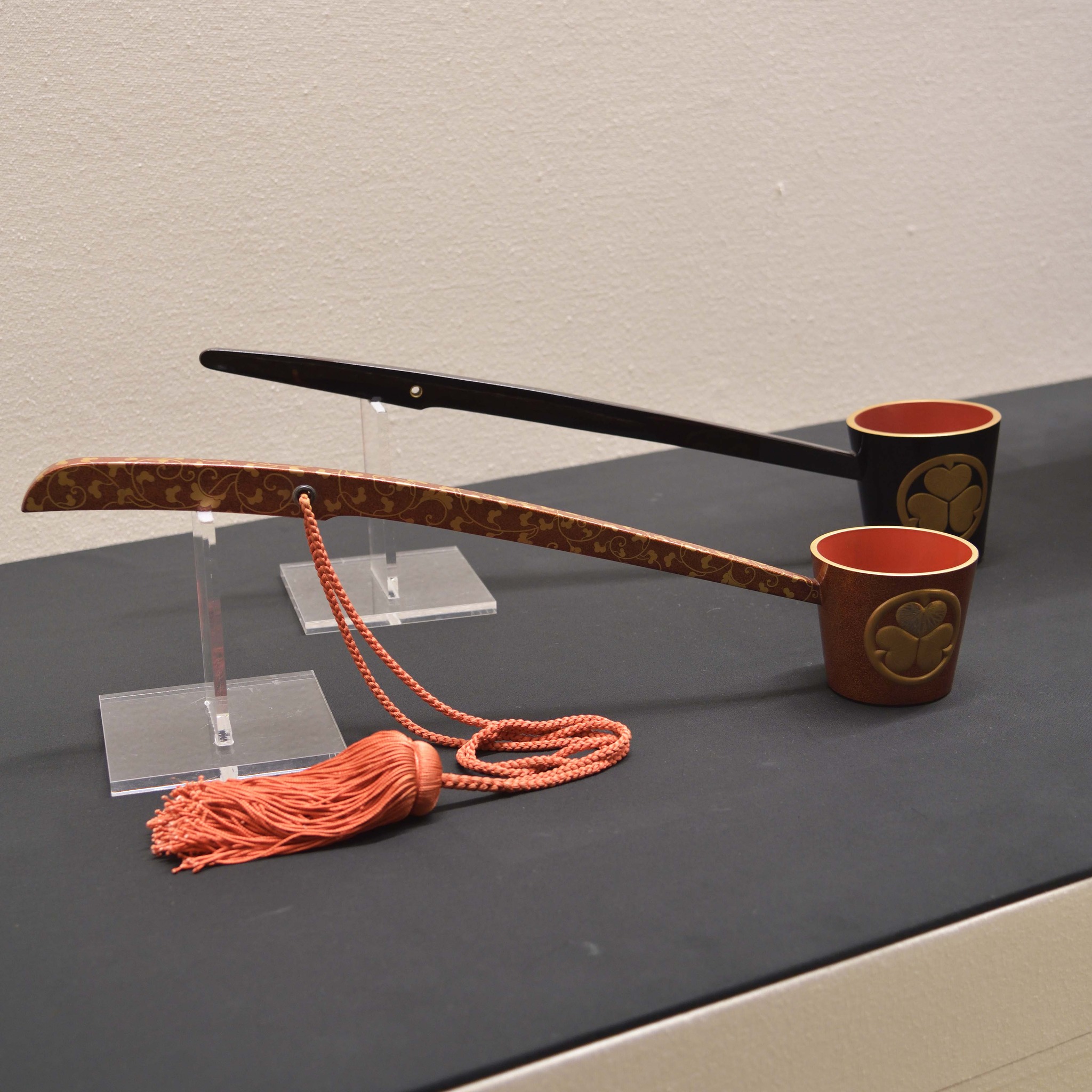 安南染付蜻蛉文茶碗 銘 廿日月 安南染付はベトナム（安南）で焼かれ