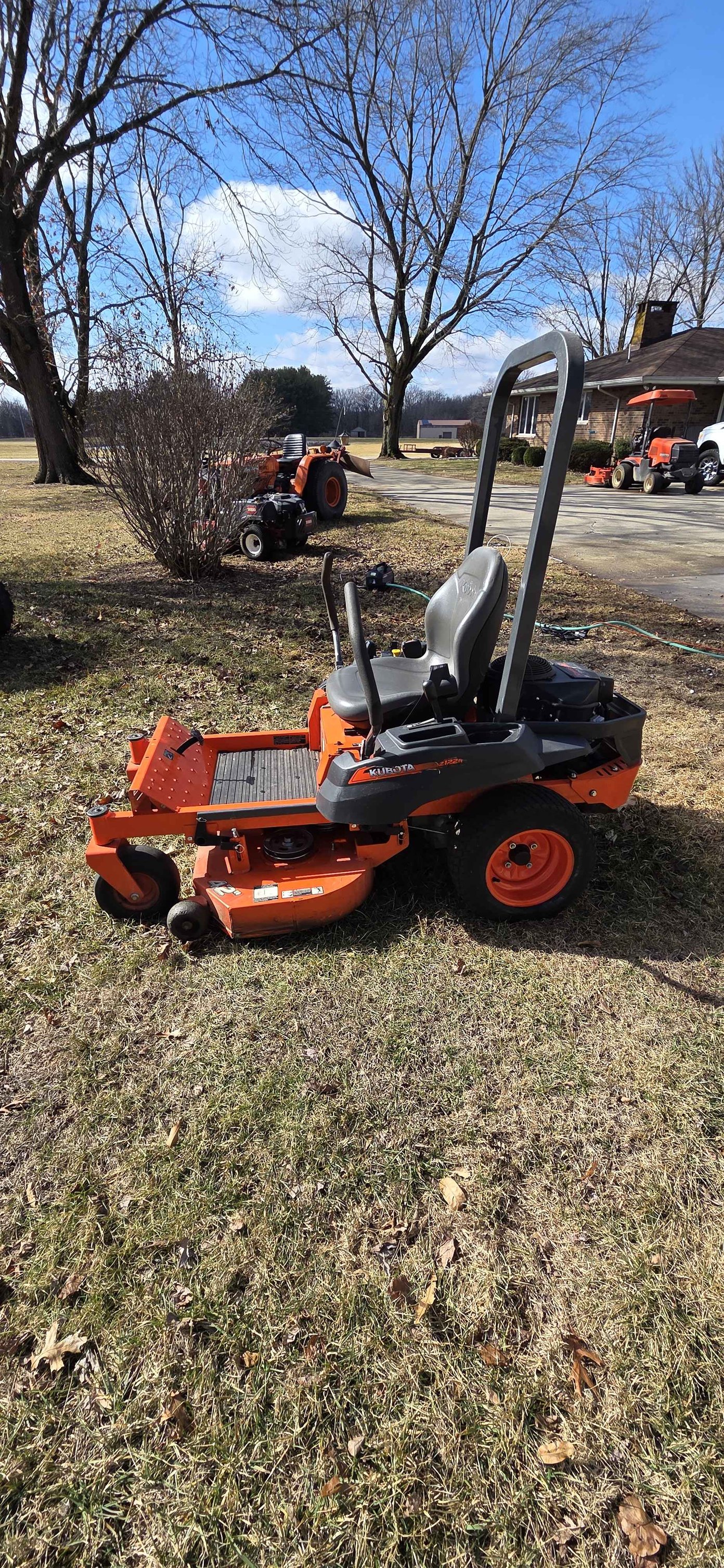 Kubota z122 - Lawn Mowers - Litchfield, Illinois | Facebook Marketplace ...