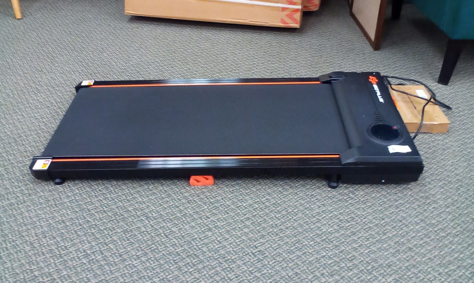 WELLFIT 10% Incline Walking Pad Treadmill - 2.5HP Folding Design With App Control For Home & Office