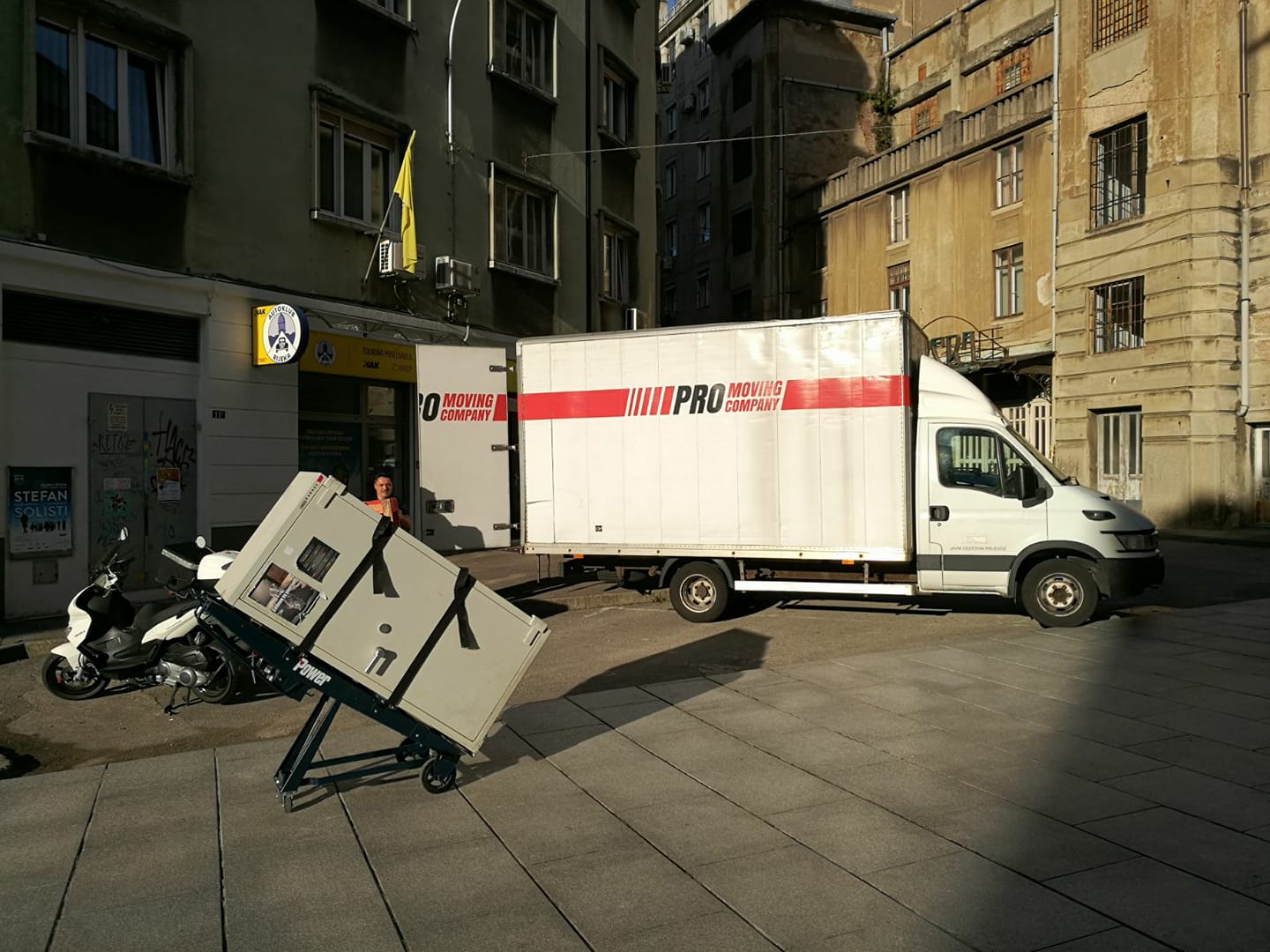 Pro Moving Company