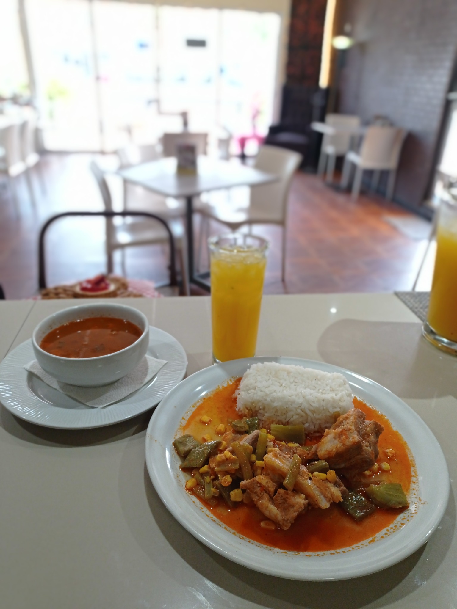 Cafeto - *MENU DEL DIA * *Entrada*: SOPA DE lentejas *Plato Fuerte ...