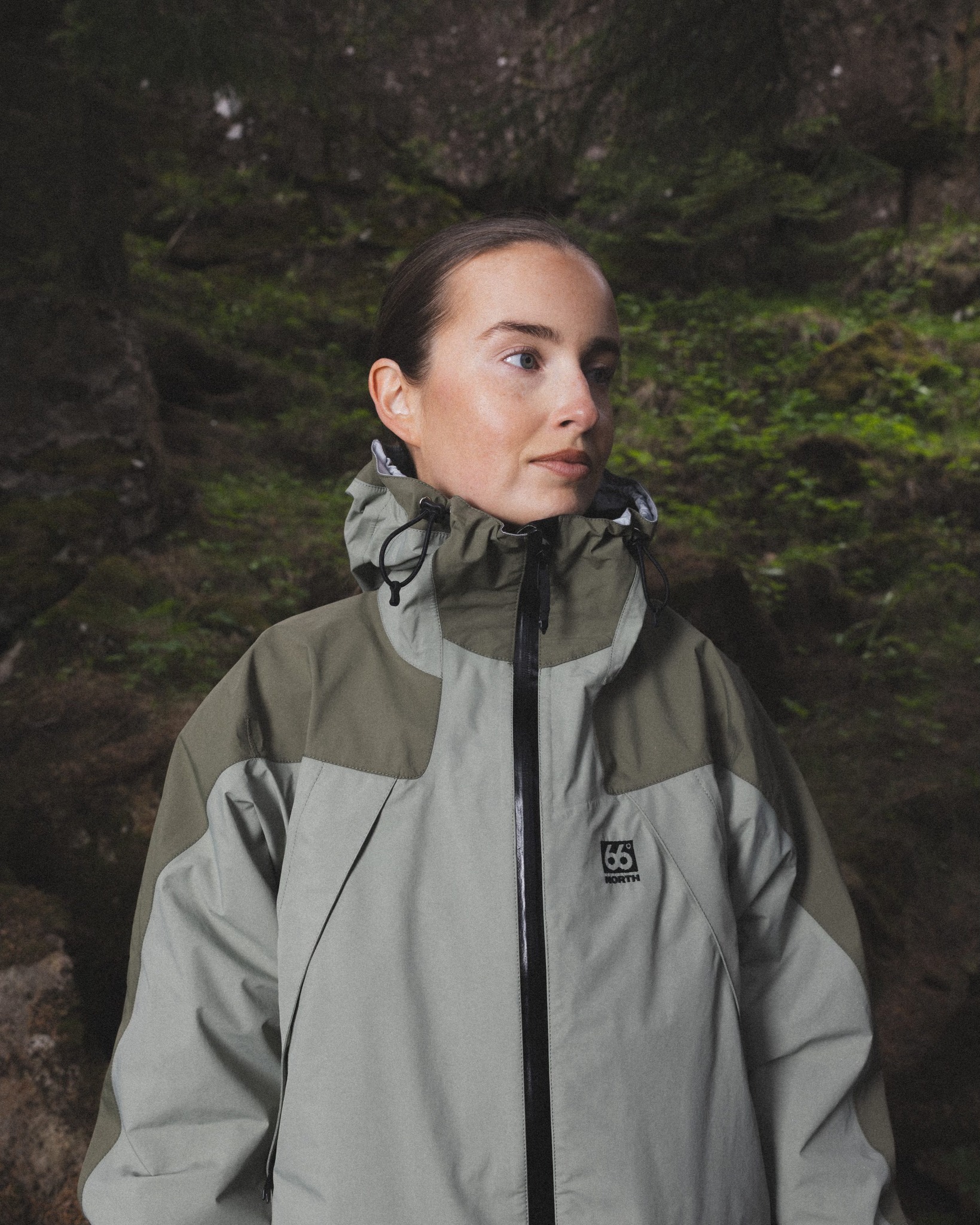 Made for the city. Perfect for the outdoors. The Dyngja shell