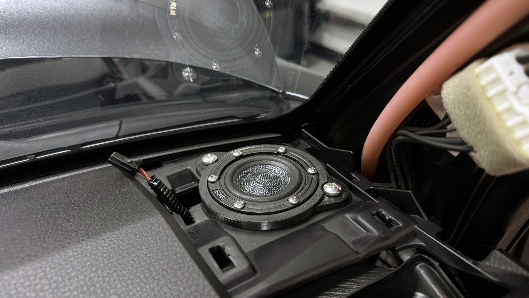 iNNovative - BLAM Signature-series FRS 3N50+ wide-band speaker 