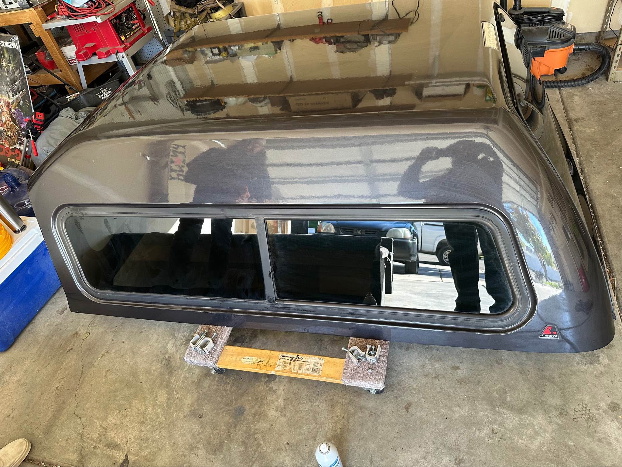 Leer mid-rise camper shell for 2014 Chevy Silverado 1500 - Car Exterior ...