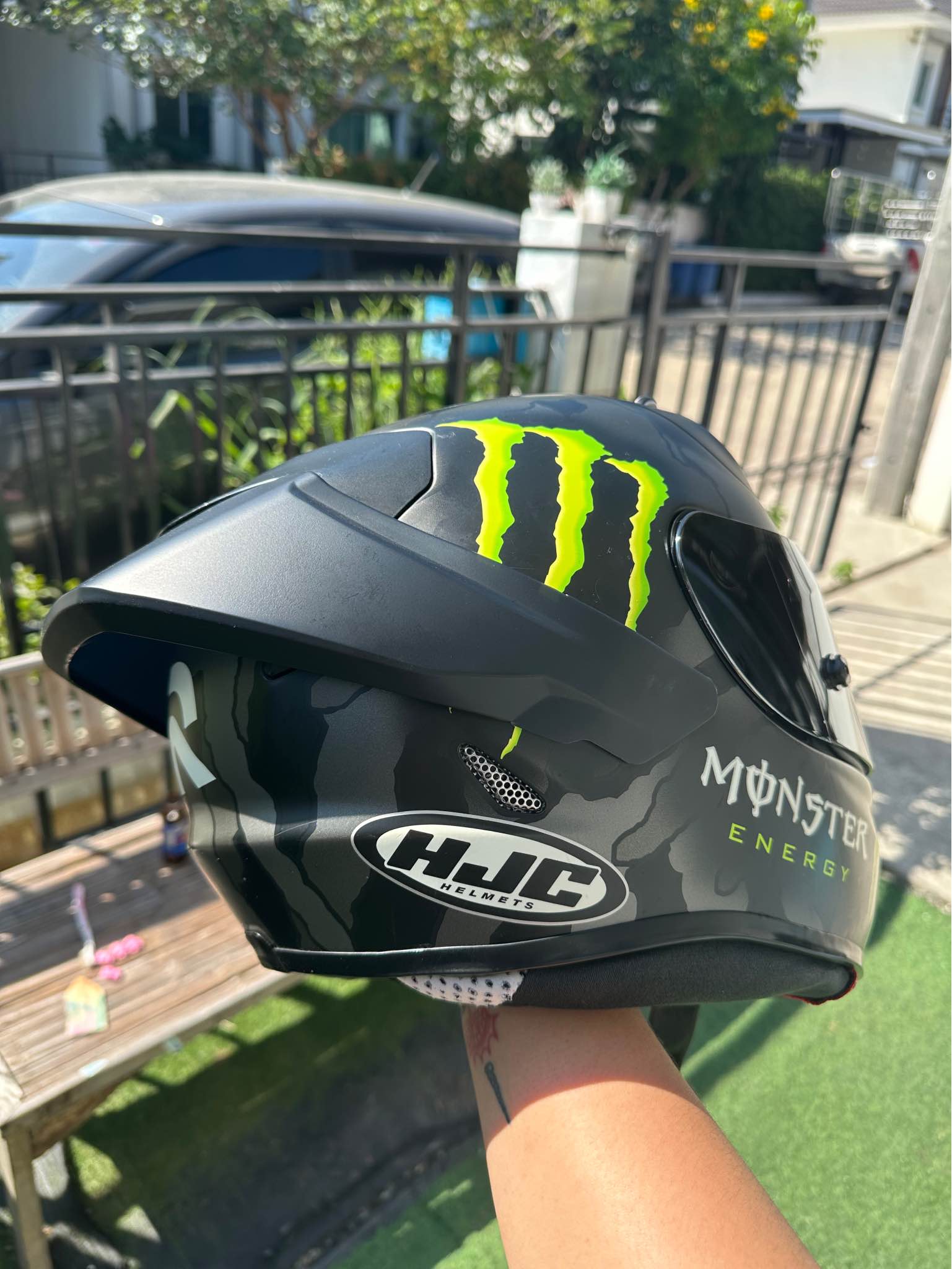 7,500 บาท HJC RPHA 11 Monster ลายมอสเตอร์ รายละเอียดตามในรูปครับ นัดรับ ...