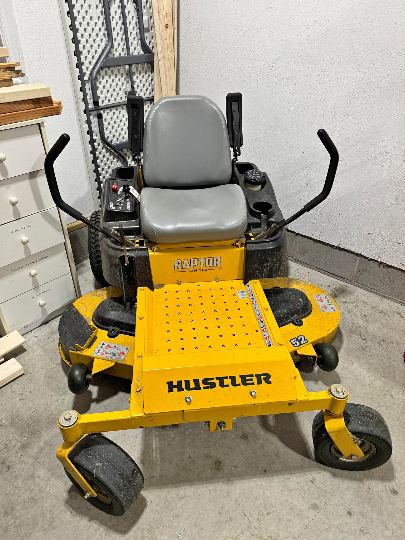 Hustler Raptor Limited Zero Turn 52
