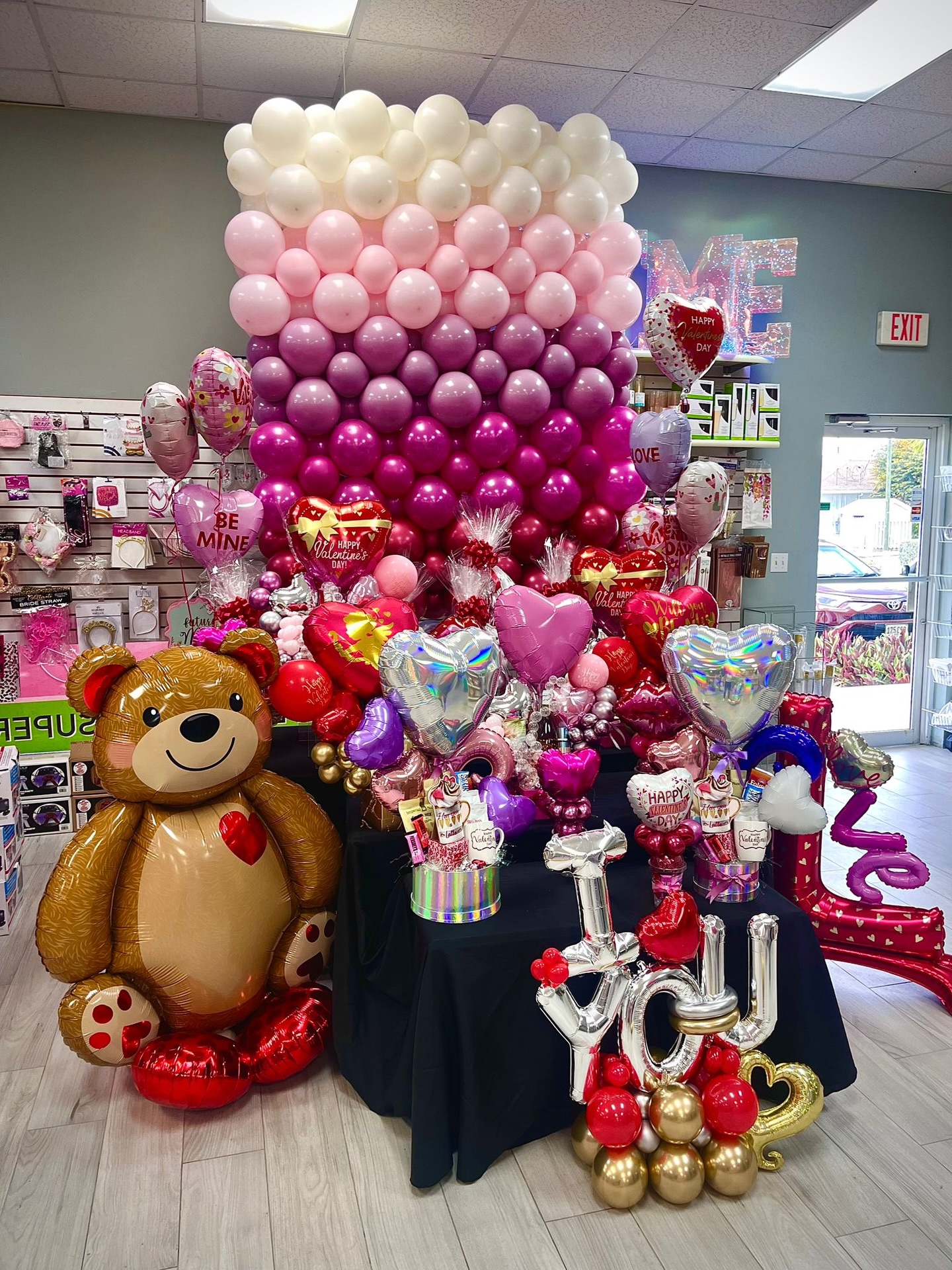 It's - Love is officially in the air at It’s Your Party 💖🎈 From dreamy ...