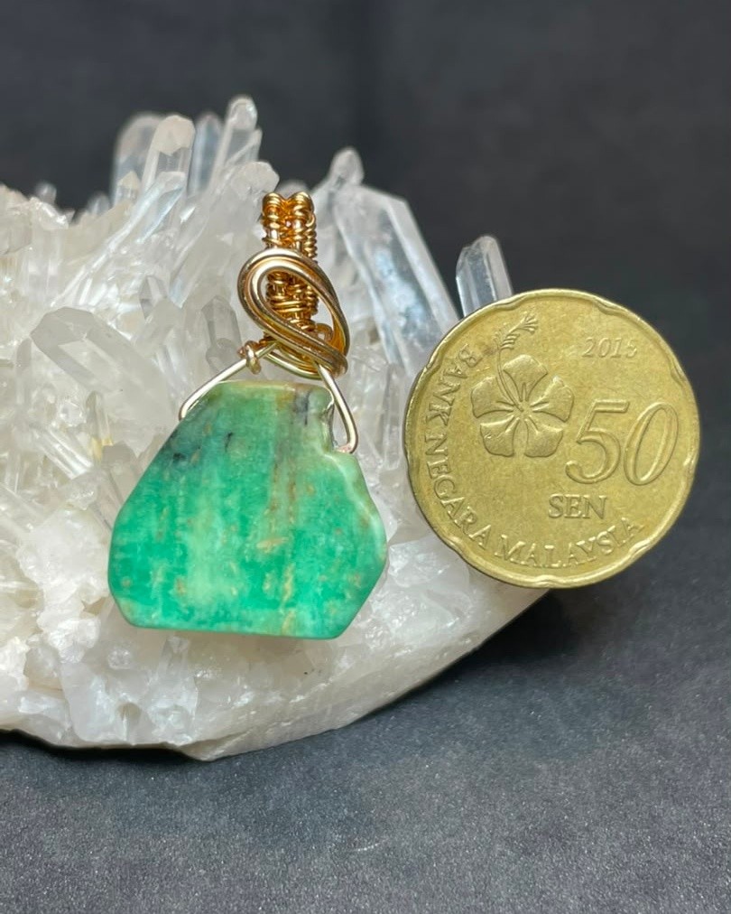Amazing Rocks Lily 麗麗天然水晶 - Amazing Rocks Lily 麗麗天然水晶