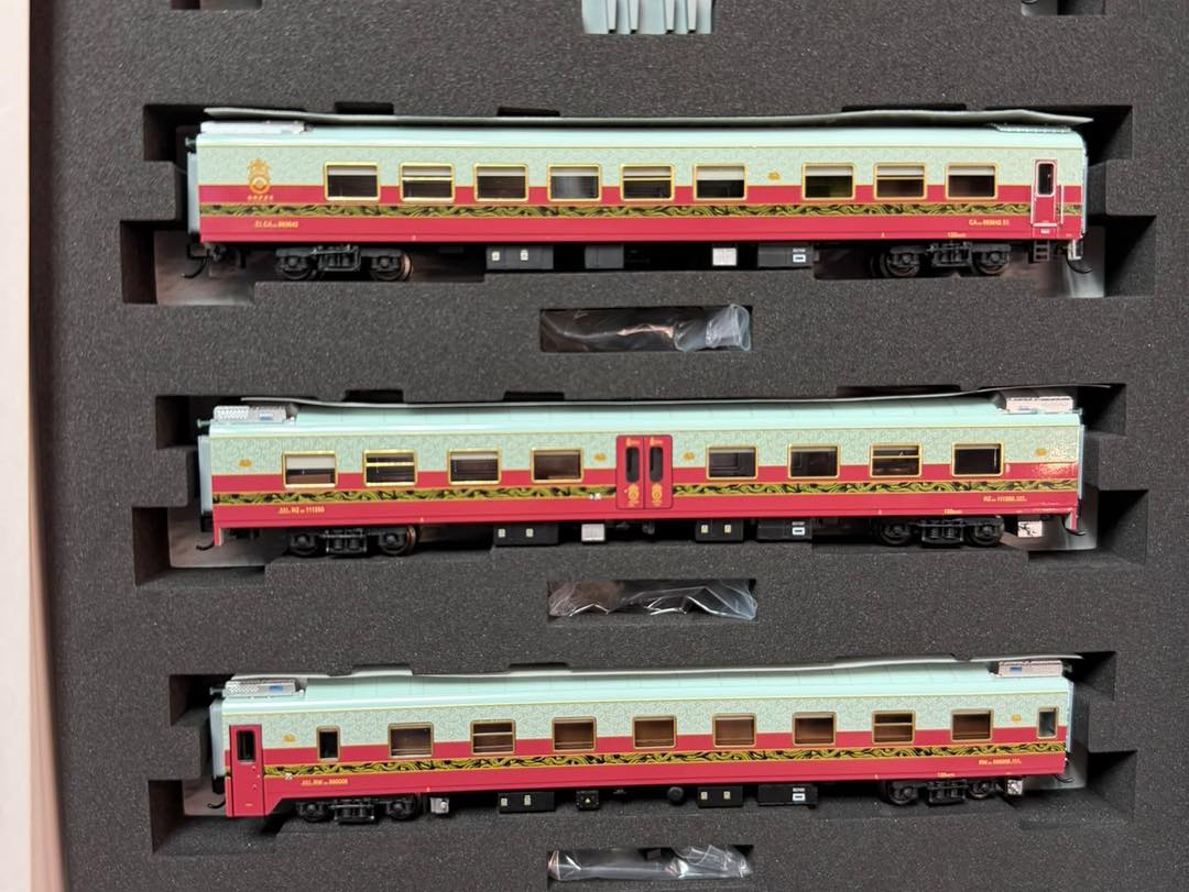 產品展示-N Scale]長鳴北韓鐵路DF4B 264，DF4C 274內燃機車及Kunter 中