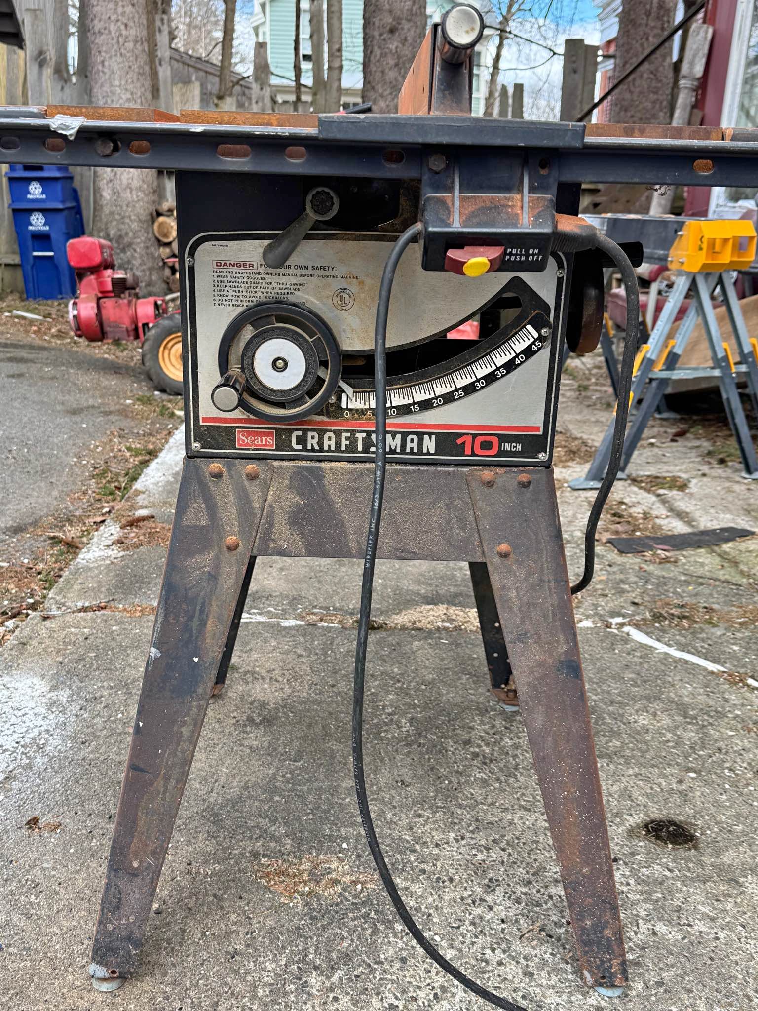 Bosch TS3000 gravity rise table with Bosch 4100 10” tablesaw - Saws ...
