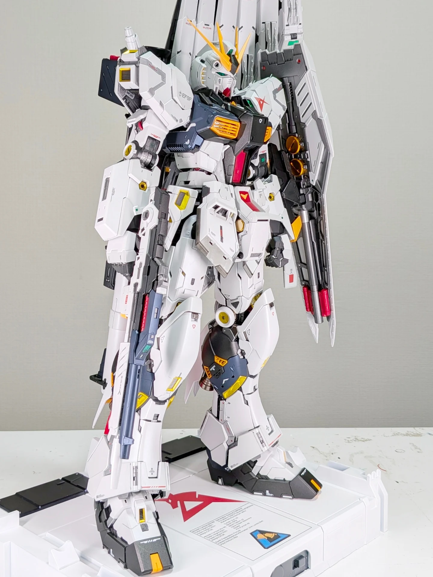 ころなかた ガンプラ全塗装完成品 PGUνガンダム 完成しました！ 全てのパーツをランナー塗装で塗装して全