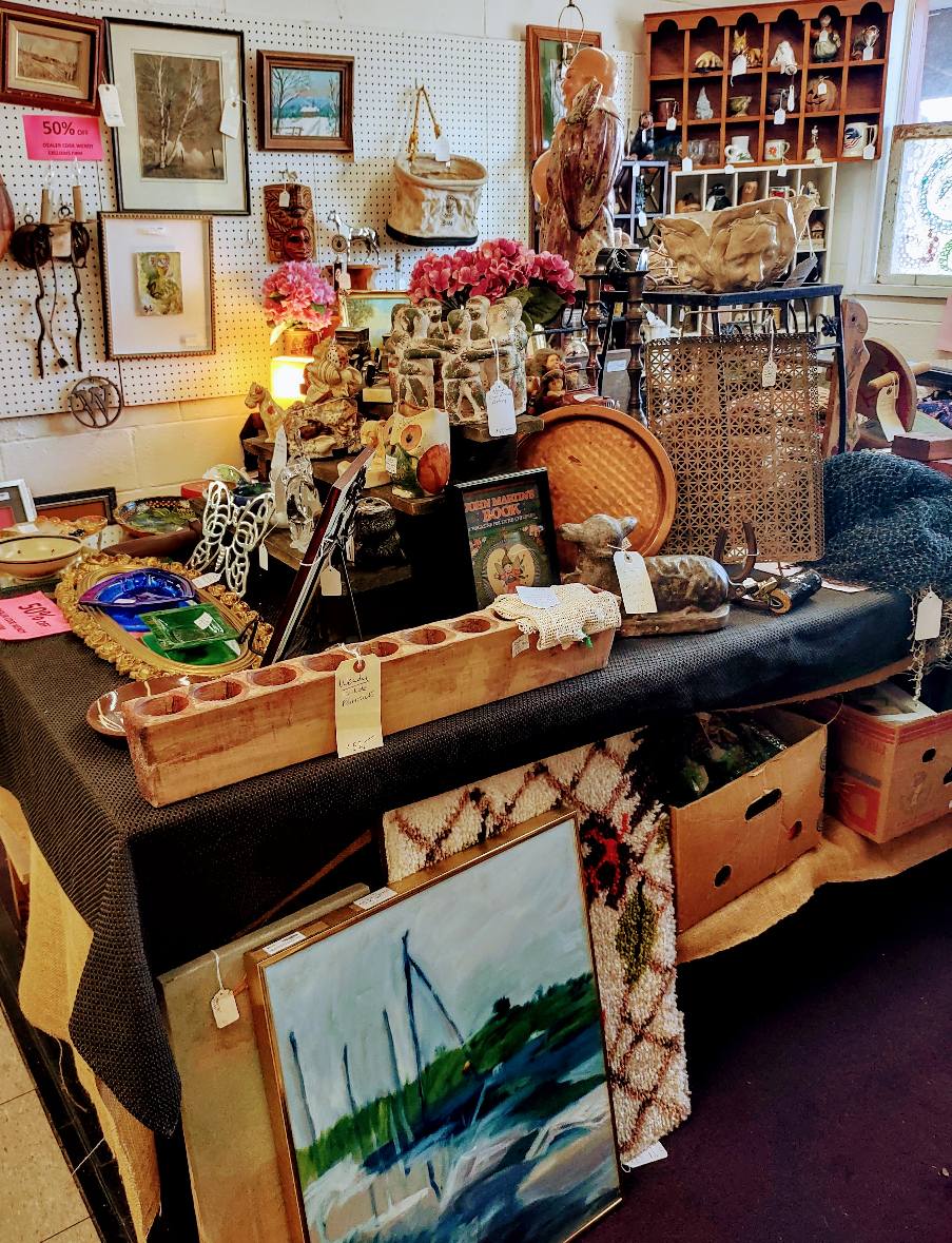 The Fayetteville... - The Fayetteville Antique & Craft Mall