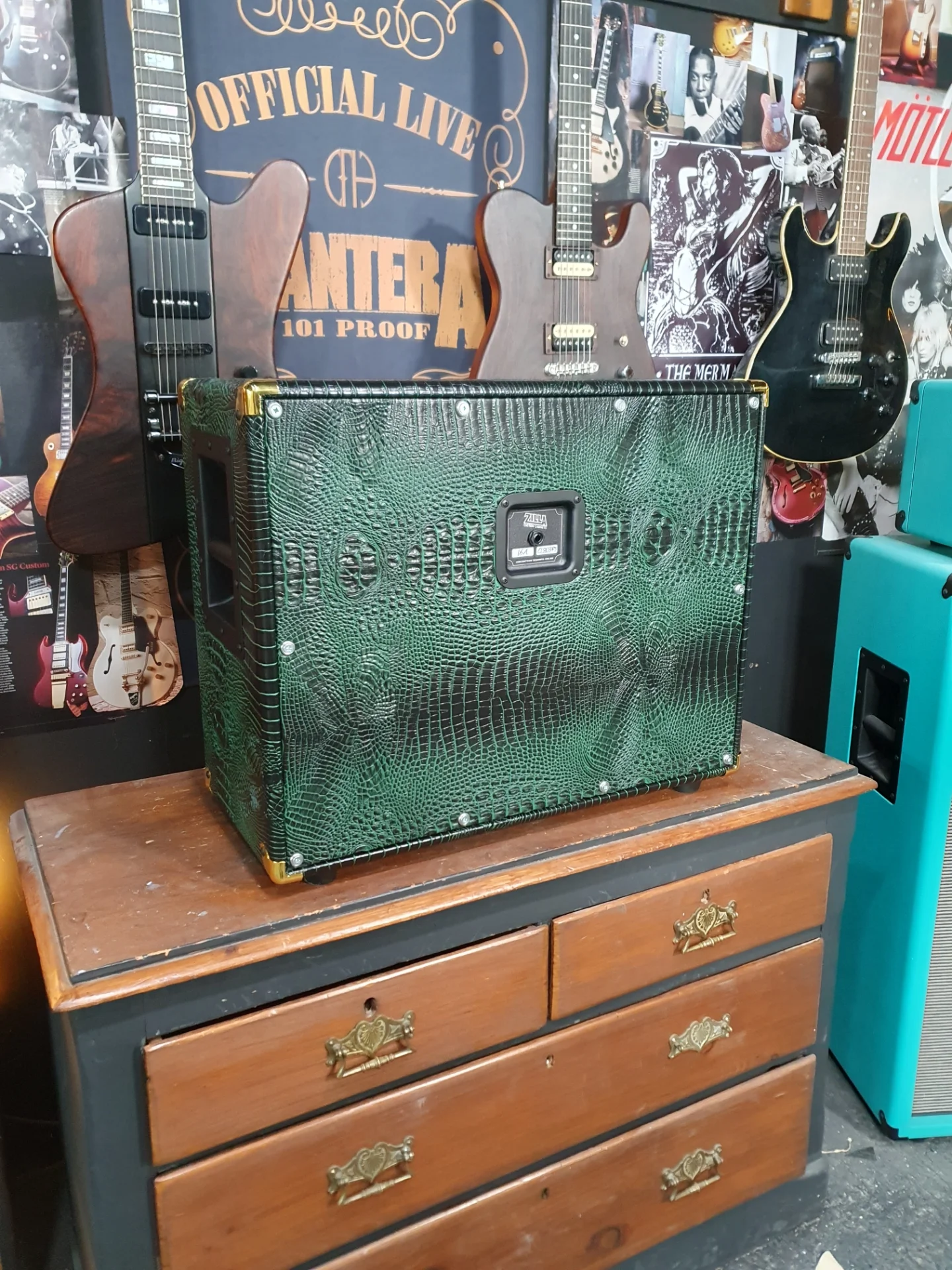We've had loads of Croc tolex in recently and we love it