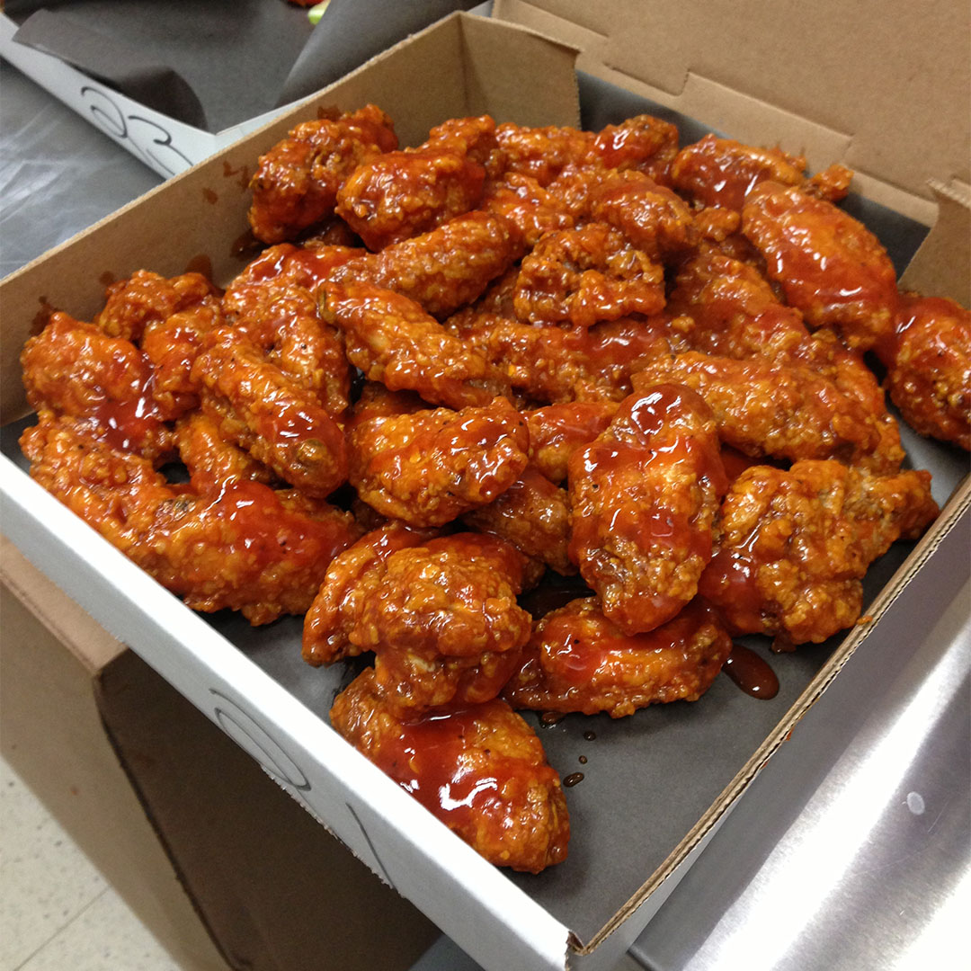 Red Rockets Wings and Ribs | Hamilton ON