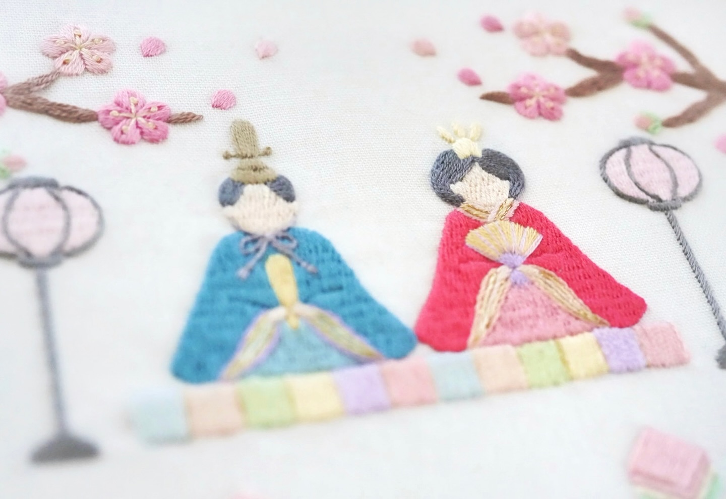 中国四大名繍」の一つ「蜀繍」と呼ばれる刺繍の技法で刺繍した牡丹です
