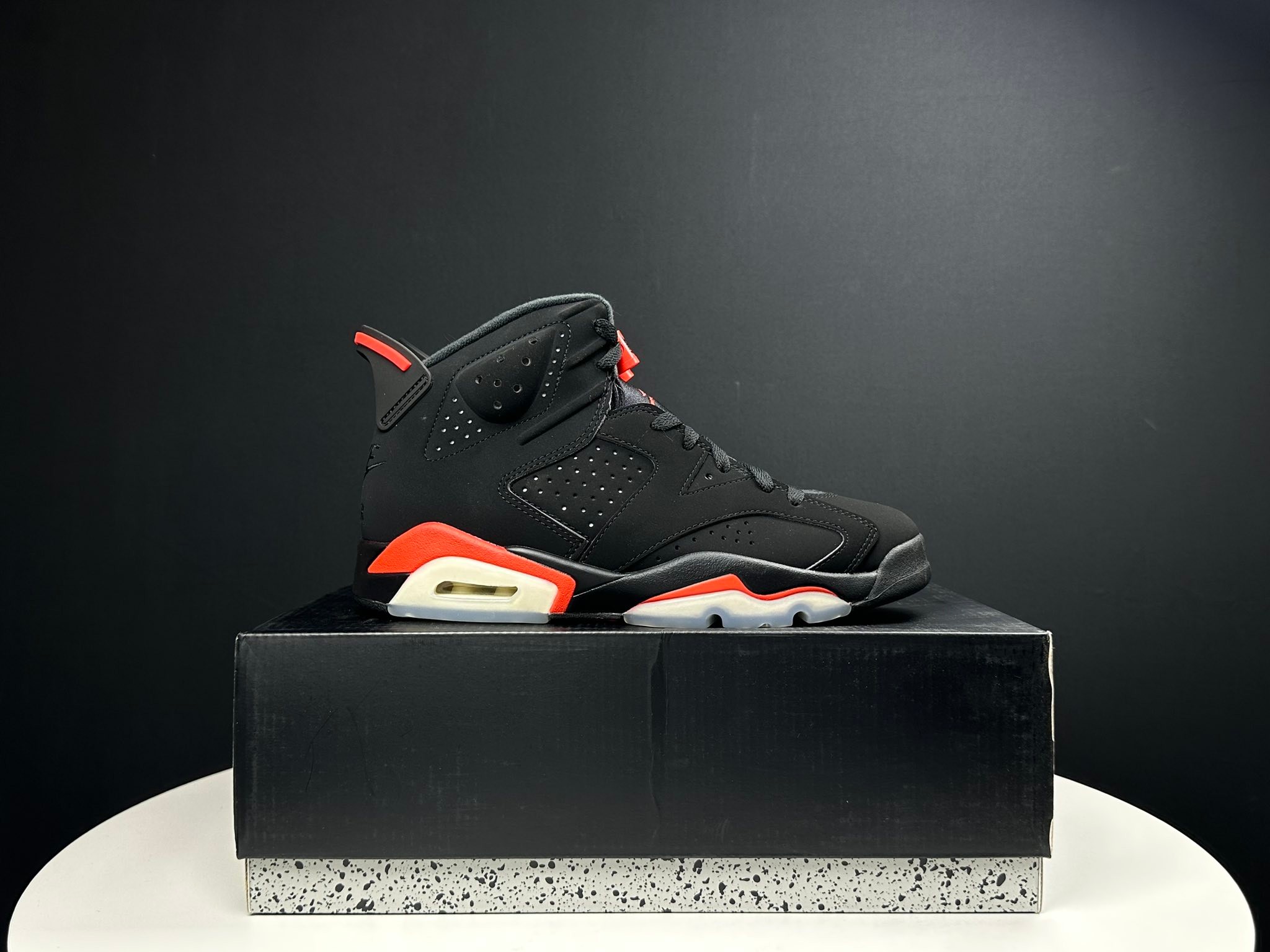 Jordan 6 Retro Black Varsity Red (2010) ?⛽️